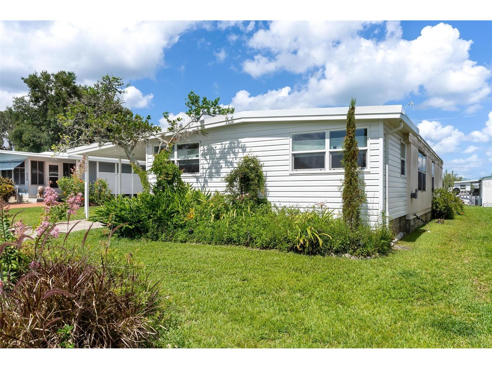 717 W Coach N Four Drive Leesburg FL 34748 G5111988 image3
