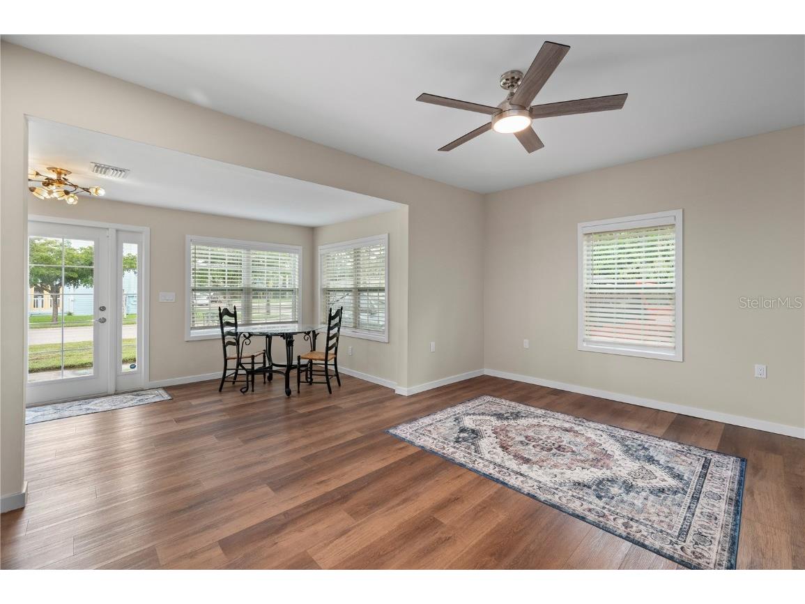 717 W Marion Avenue Punta Gorda FL 33950 C7512893 image4