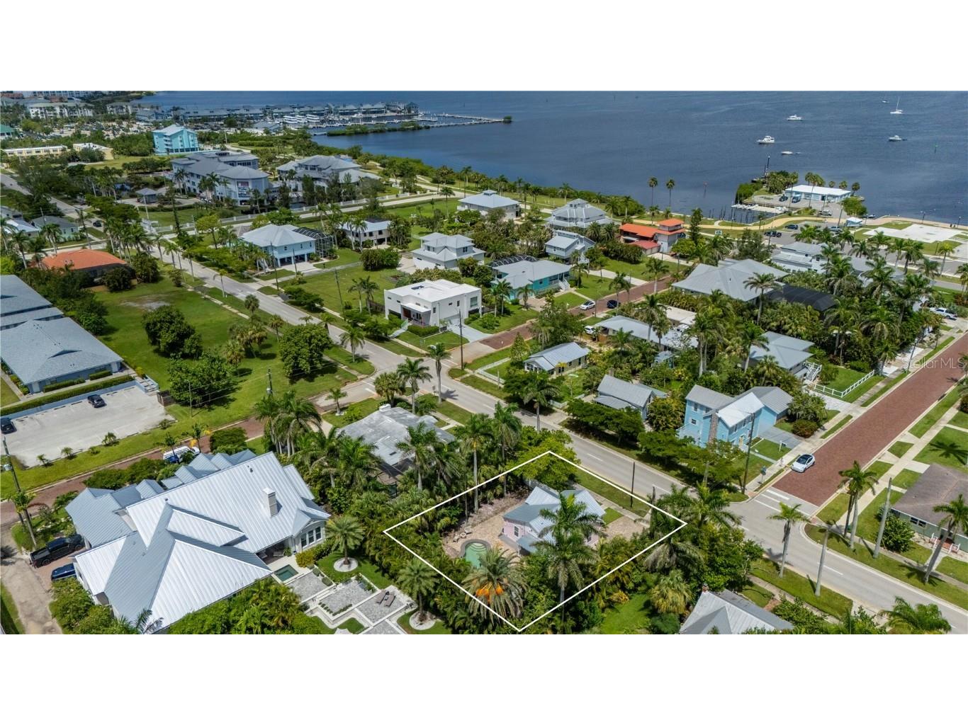 717 W Marion Avenue Punta Gorda FL 33950 C7512893 image51