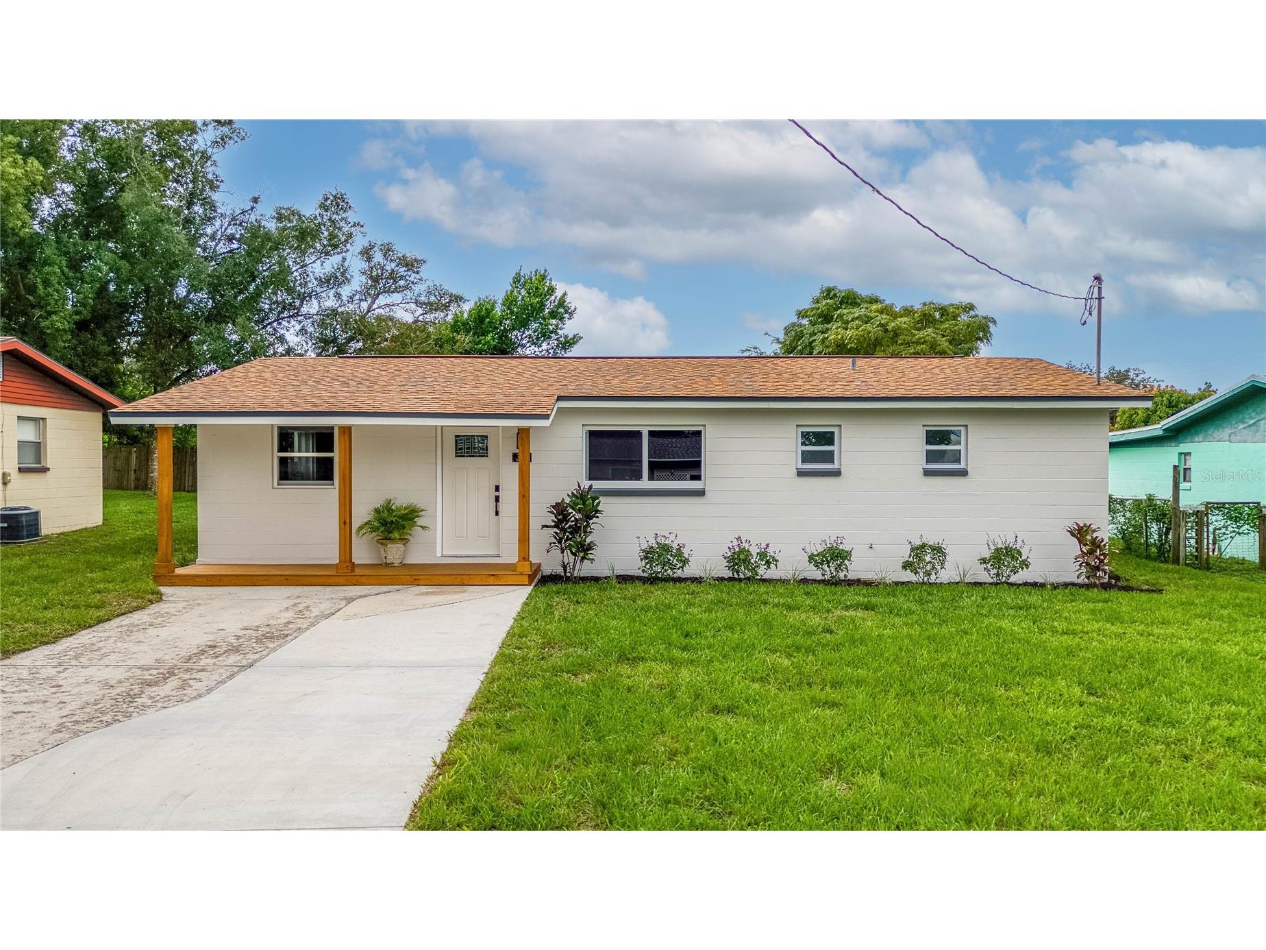 717 W Winifred Street Avon Park FL 33825 A4688364 image1