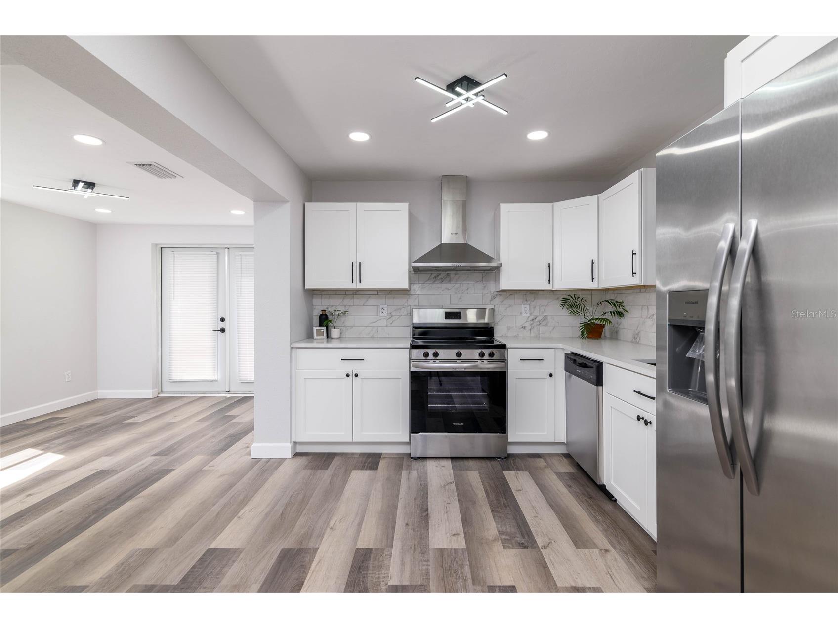 717 W Winifred Street Avon Park FL 33825 A4688364 image9