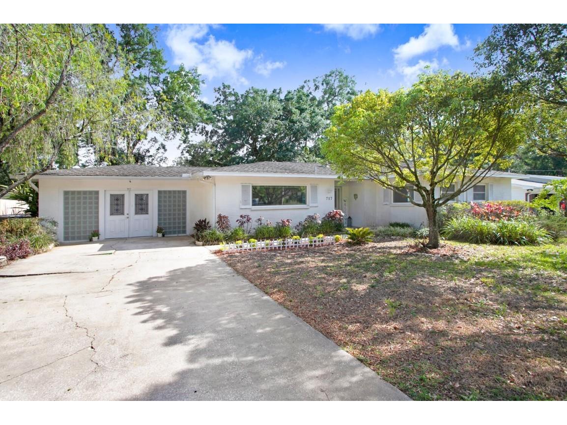 717 Westwood Drive Brandon FL 33511 T3430339 image1
