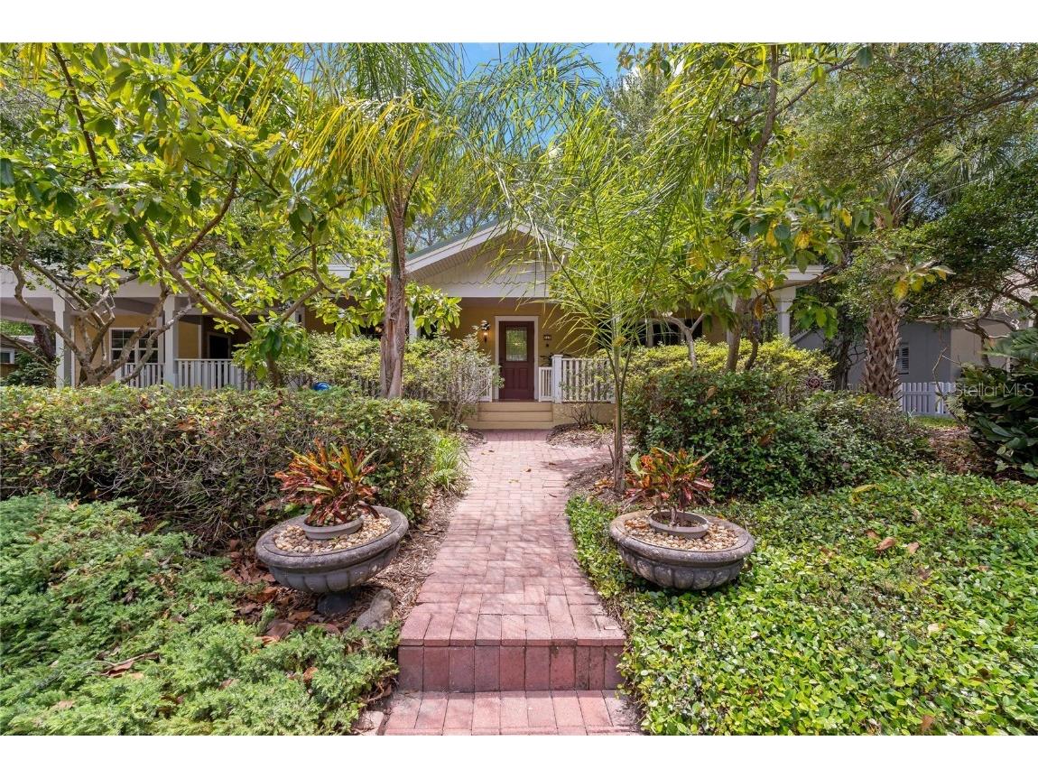 717 Wilkie Street Dunedin FL 34698 U8240115 image1