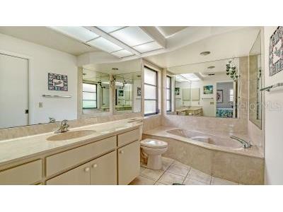 7170 Wood Creek Drive #40 Sarasota FL 34231 A4661603 image18