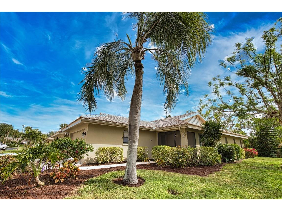 7171 Wood Creek Drive #5 Sarasota FL 34231 A4630834 image1