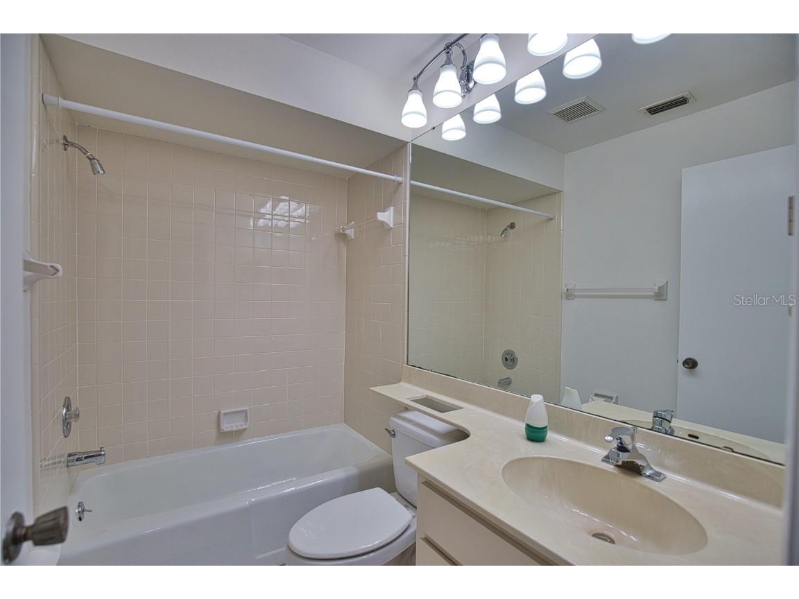 7171 Wood Creek Drive #5 Sarasota FL 34231 A4630834 image25