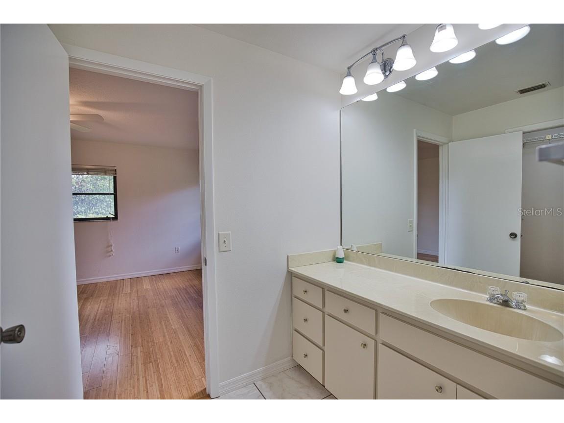 7171 Wood Creek Drive #5 Sarasota FL 34231 A4630834 image34