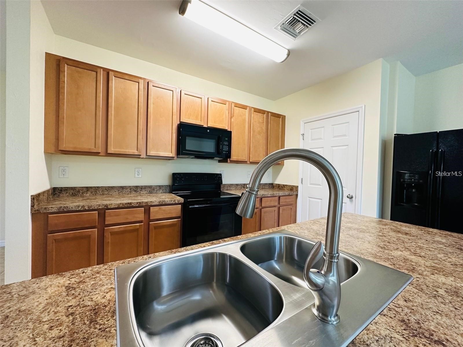 7172 Mikasa Drive Punta Gorda FL 33950 C7522382 image8