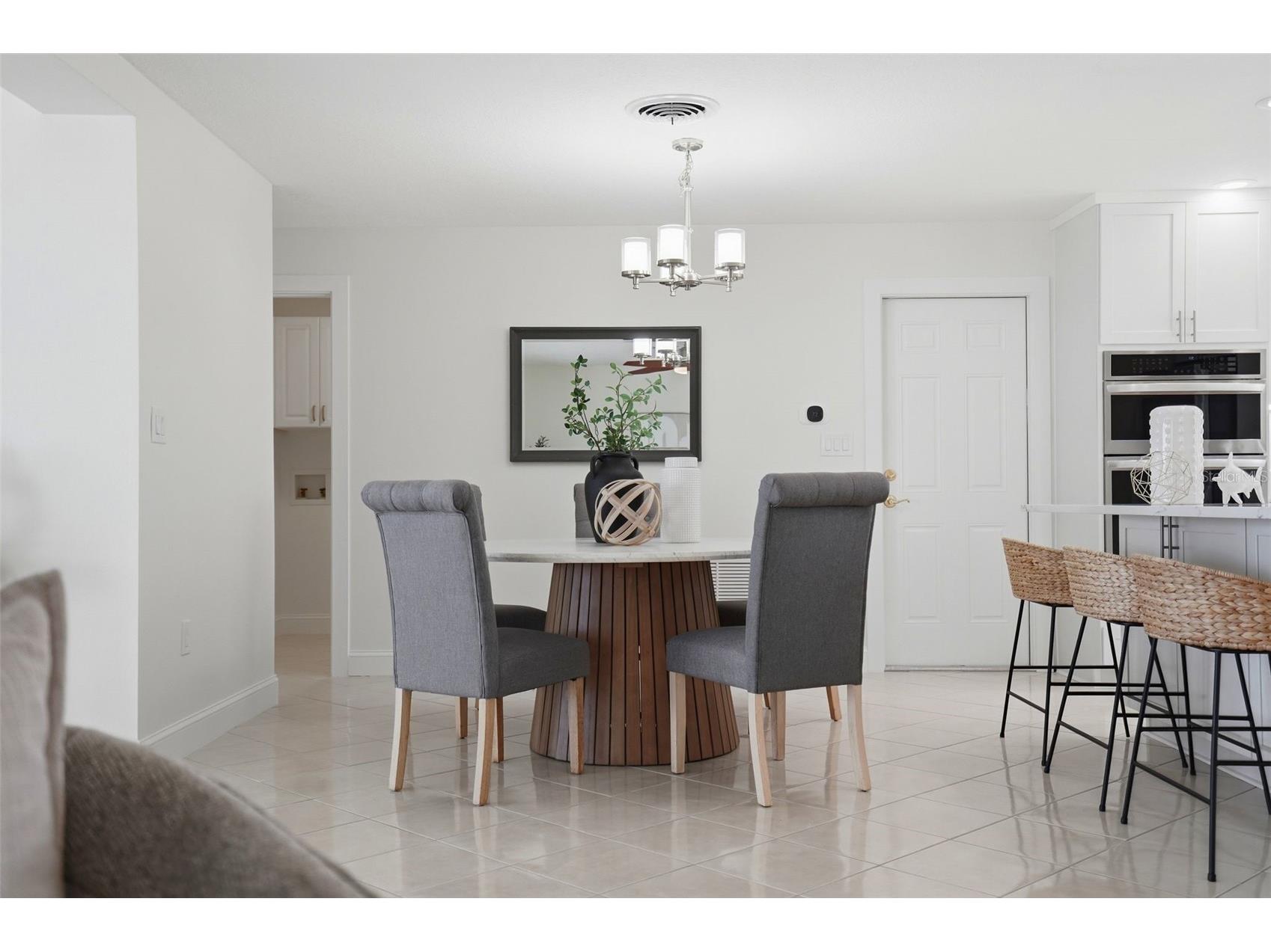 7172 S Shore Drive S Saint Petersburg FL 33707 TB8496015 image12