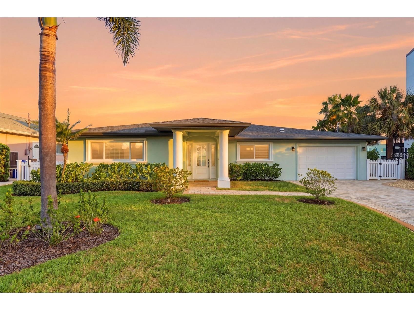 7172 S Shore Drive S Saint Petersburg FL 33707 TB8496015 image2