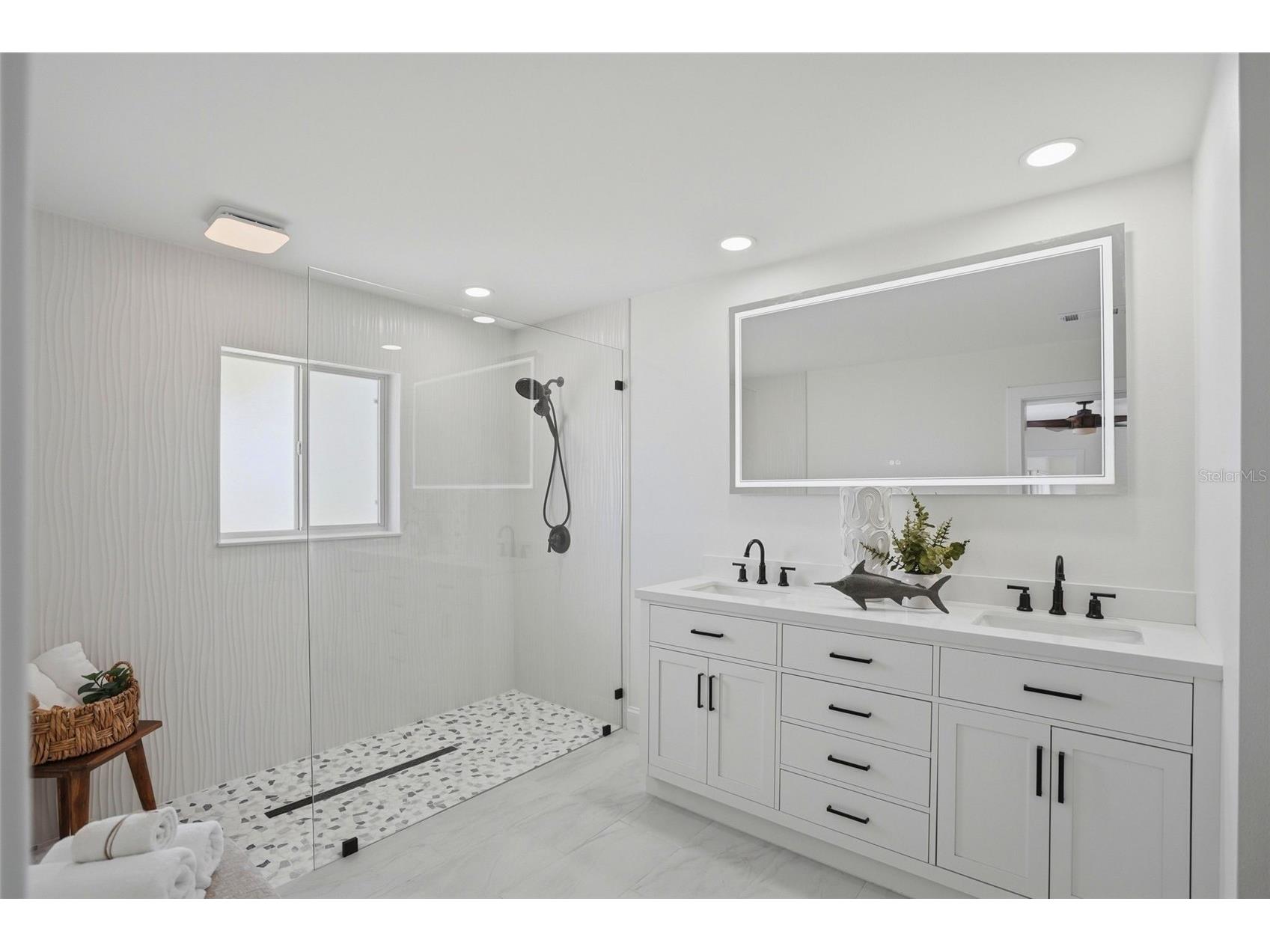 7172 S Shore Drive S Saint Petersburg FL 33707 TB8496015 image20