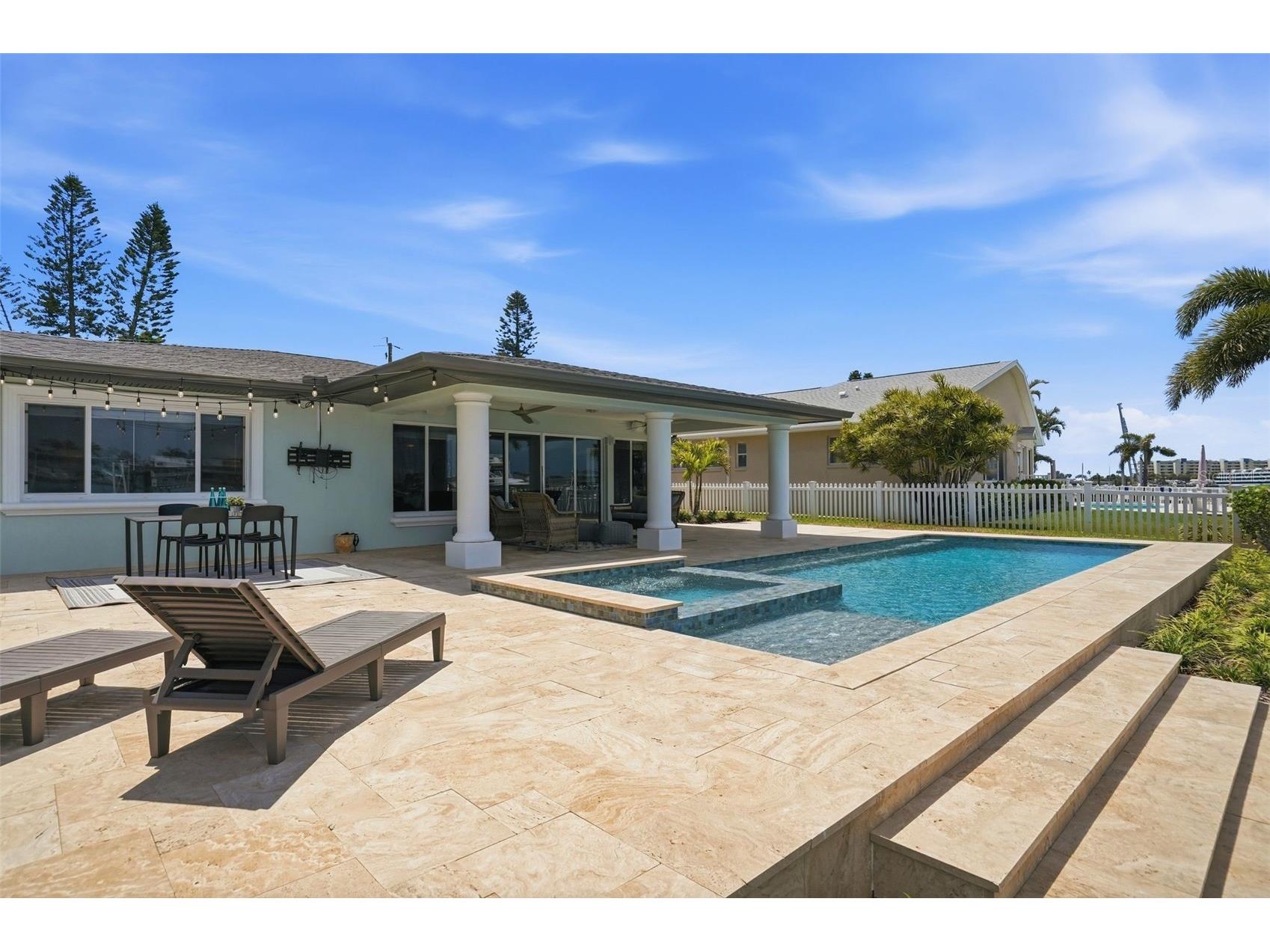 7172 S Shore Drive S Saint Petersburg FL 33707 TB8496015 image25