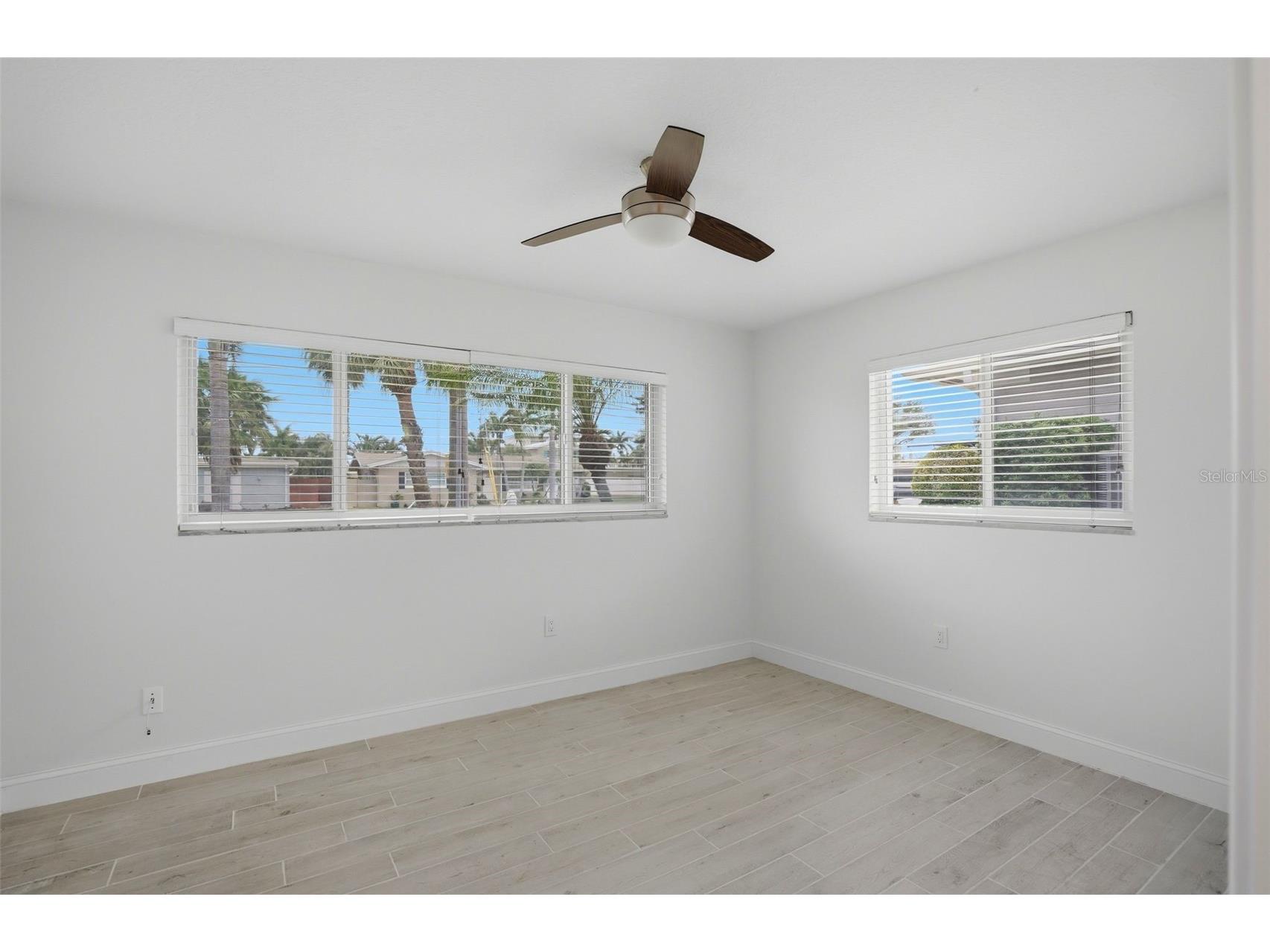 7172 S Shore Drive S Saint Petersburg FL 33707 TB8496015 image29