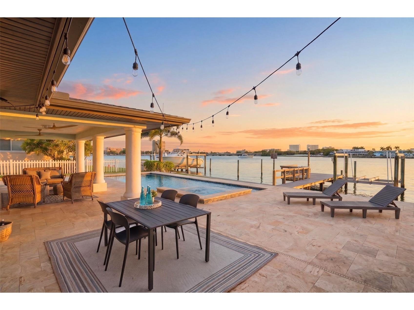 7172 S Shore Drive S Saint Petersburg FL 33707 TB8496015 image3
