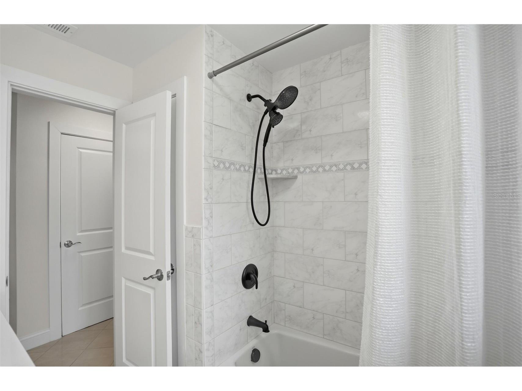 7172 S Shore Drive S Saint Petersburg FL 33707 TB8496015 image34