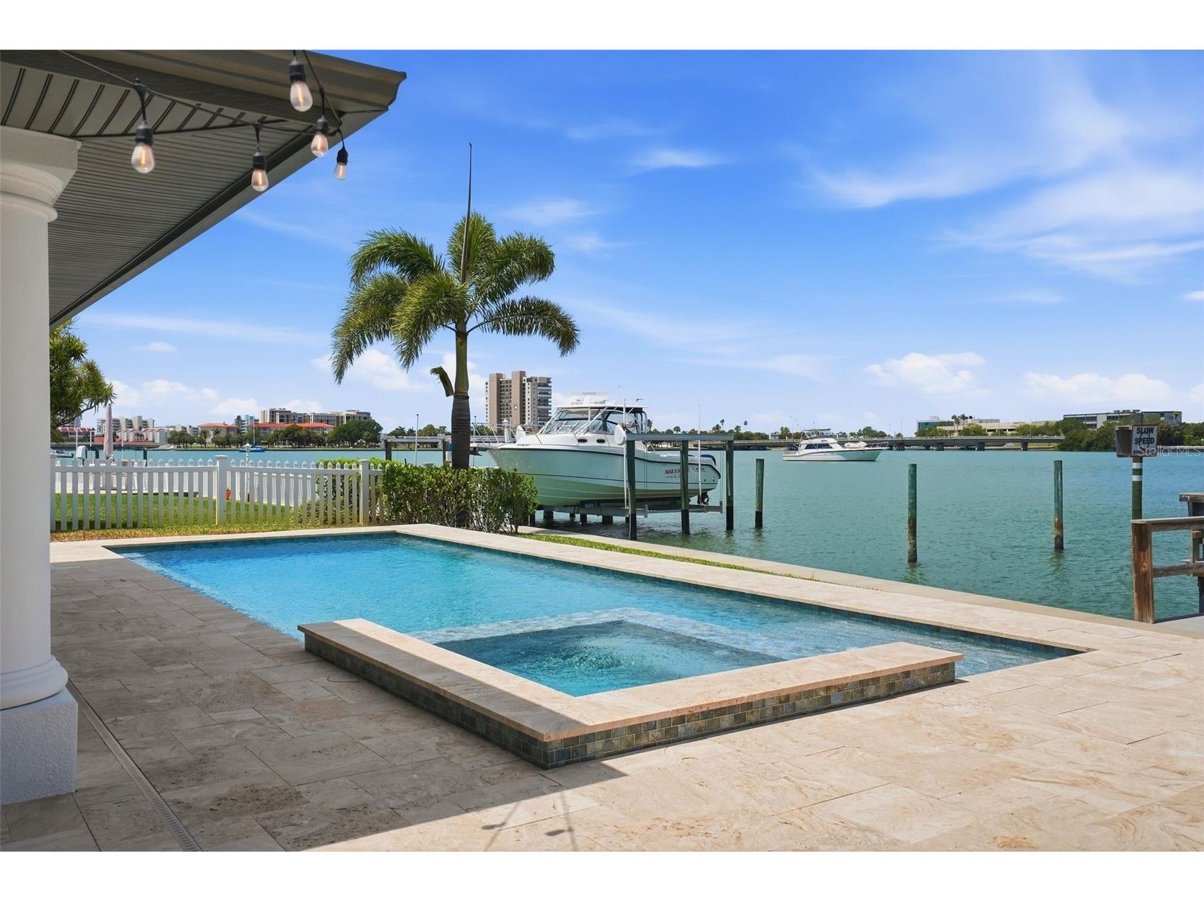 7172 S Shore Drive S Saint Petersburg FL 33707 TB8496015 image4