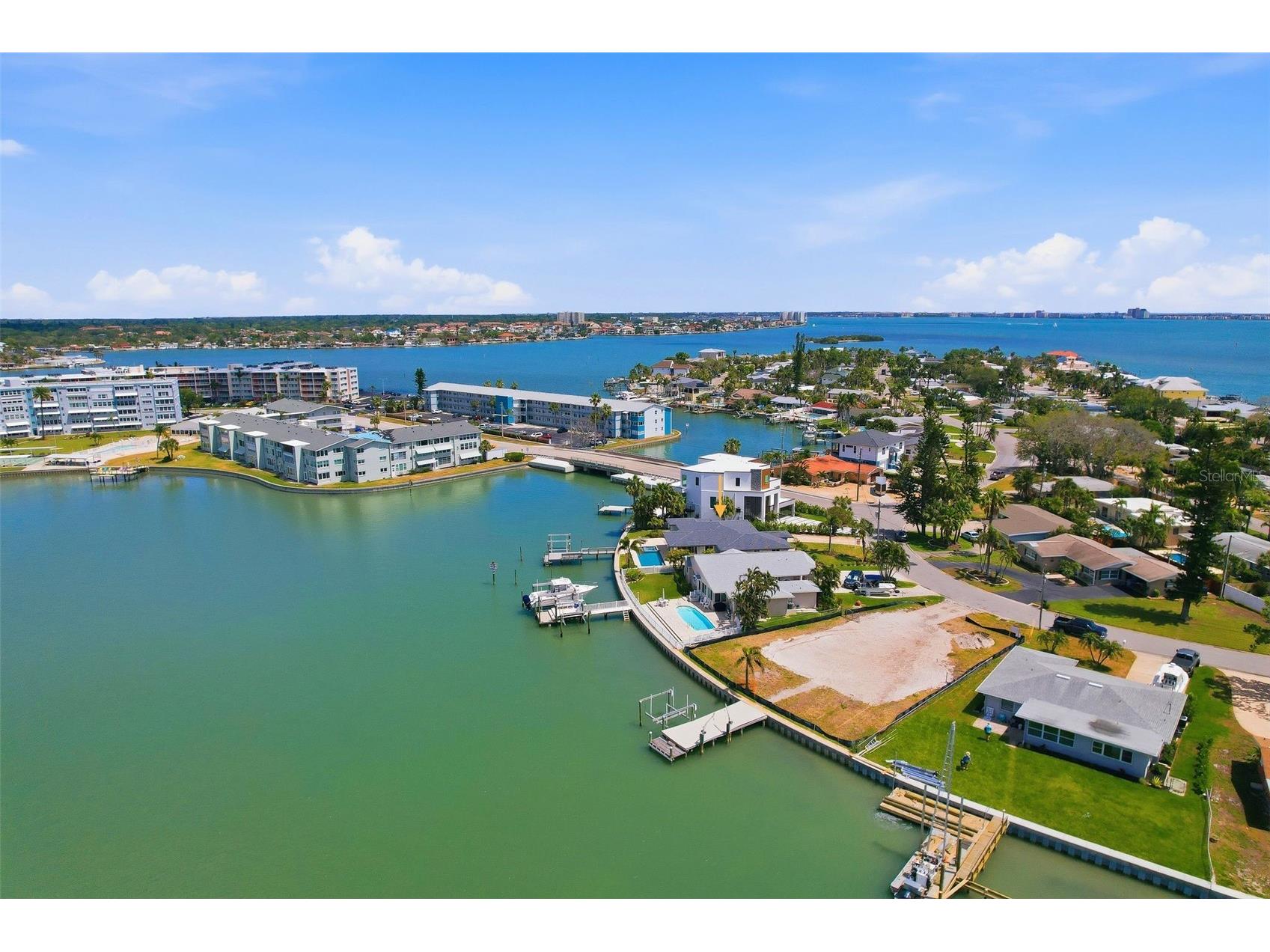 7172 S Shore Drive S Saint Petersburg FL 33707 TB8496015 image41