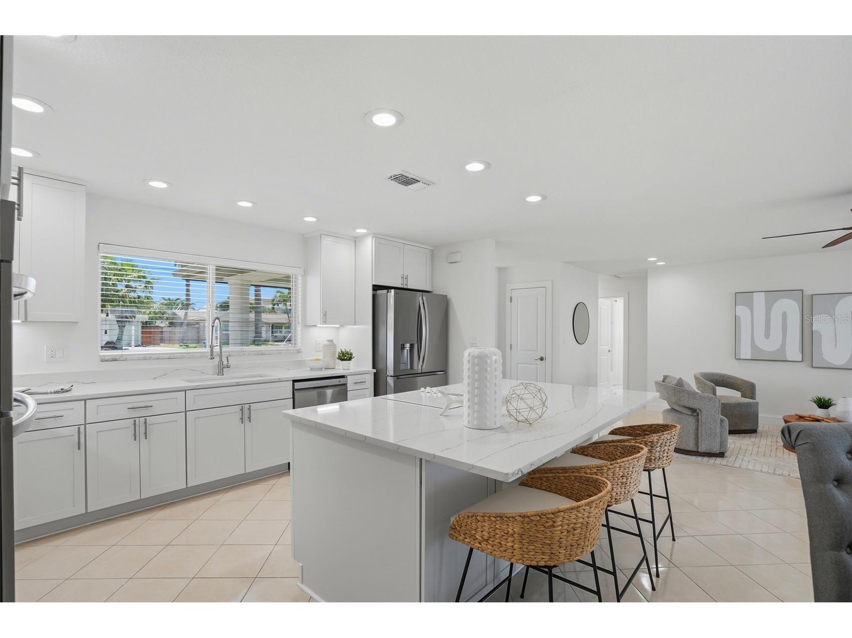 7172 S Shore Drive S Saint Petersburg FL 33707 TB8496015 image5