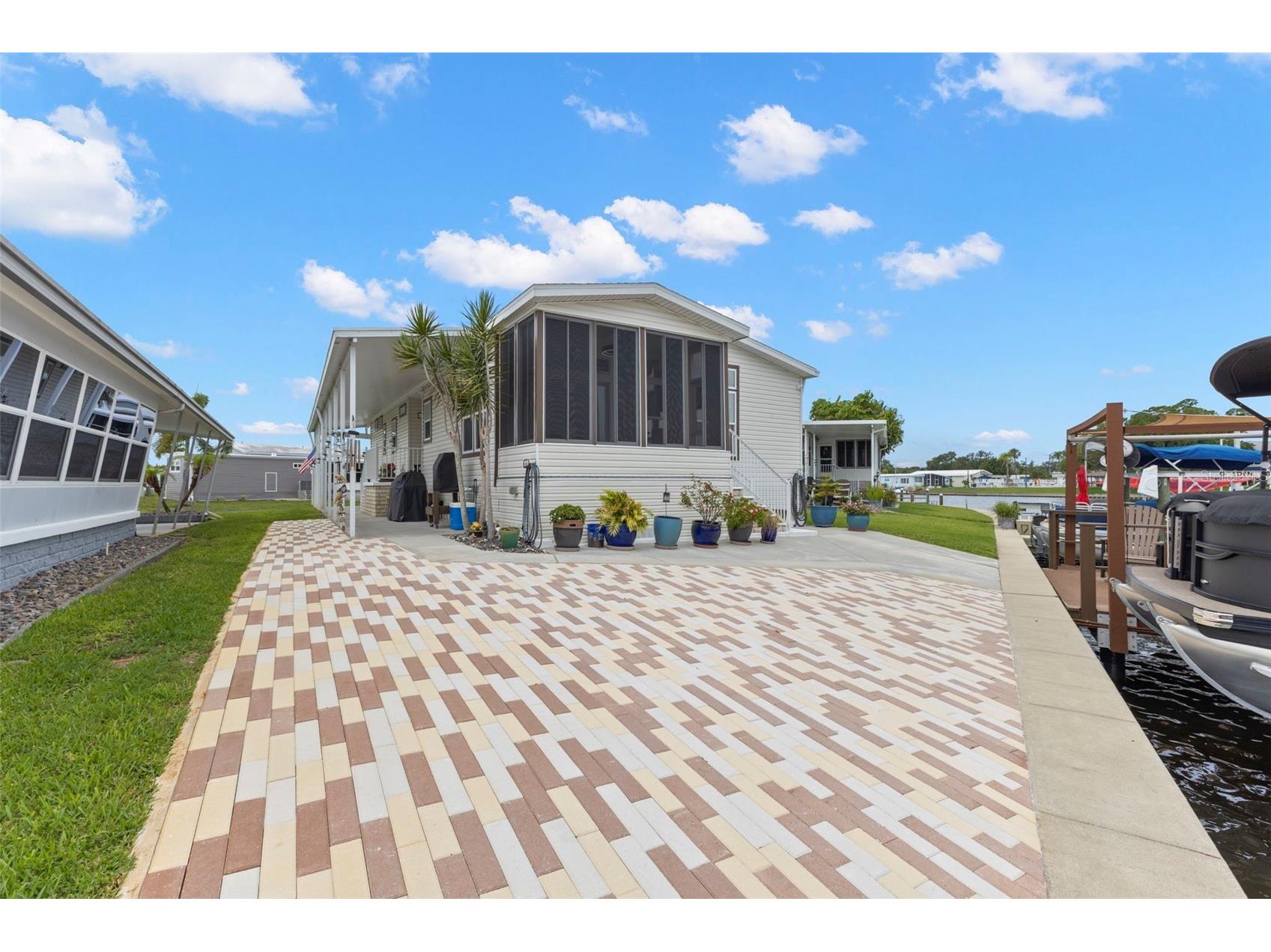 7174 Mount Arlington Drive NE #419 Saint Petersburg FL 33702 - TAMPA BAY TB8514990 image15