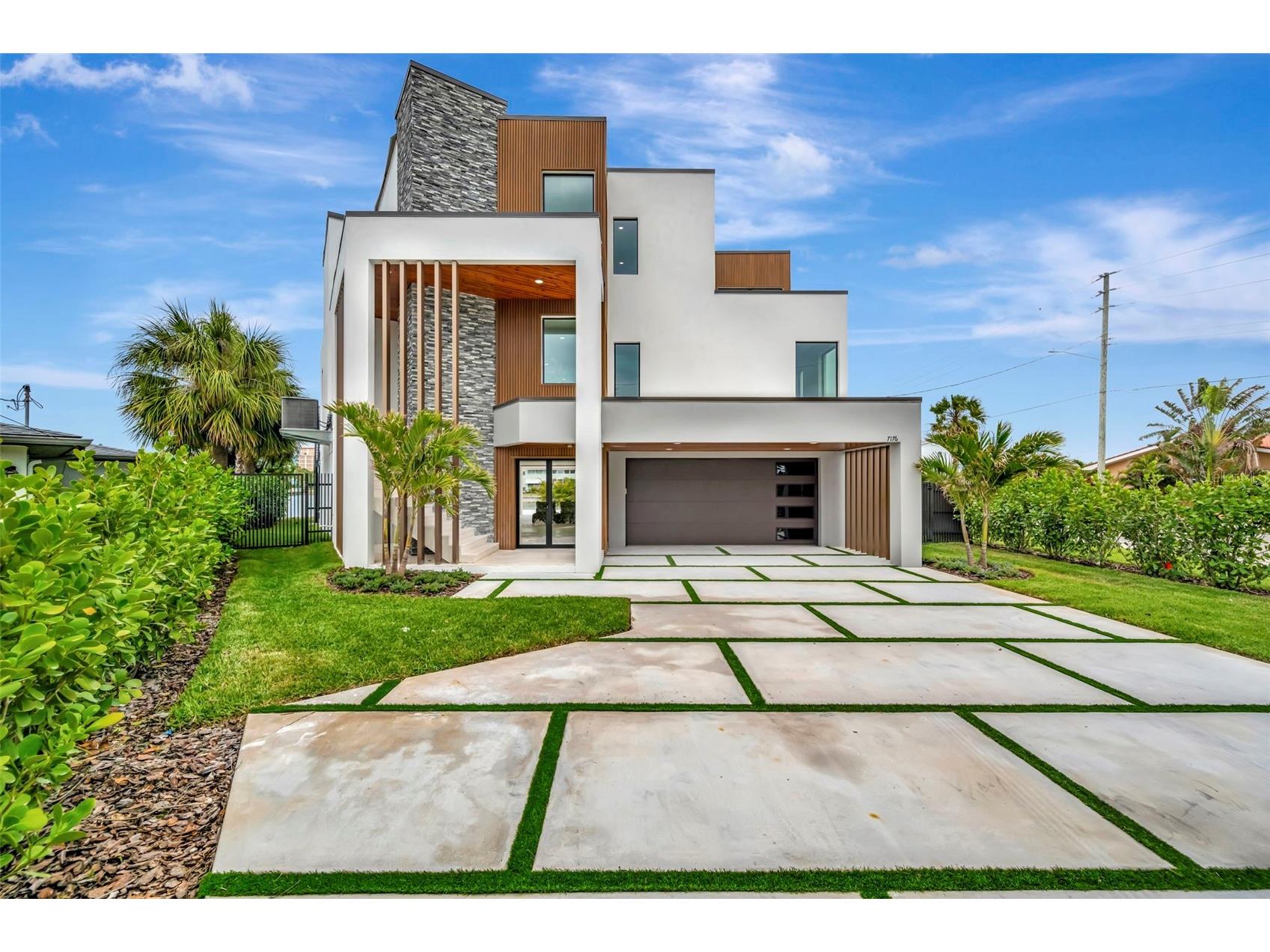 7176 S Shore Drive S Saint Petersburg FL 33707 TB8492040 image2
