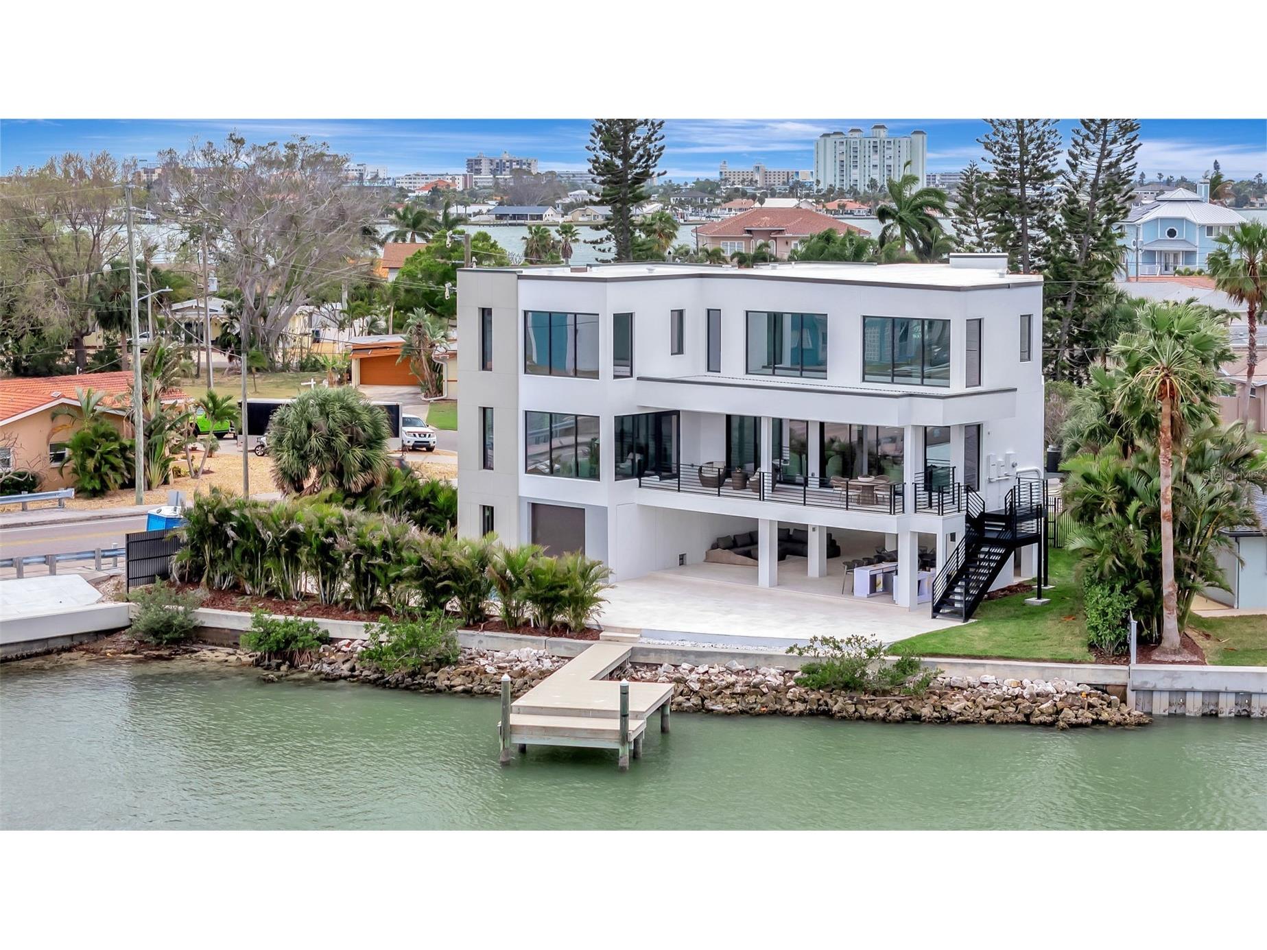 7176 S Shore Drive S Saint Petersburg FL 33707 TB8492040 image3