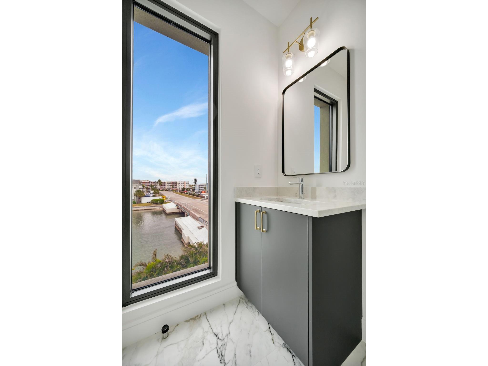7176 S Shore Drive S Saint Petersburg FL 33707 TB8492040 image30