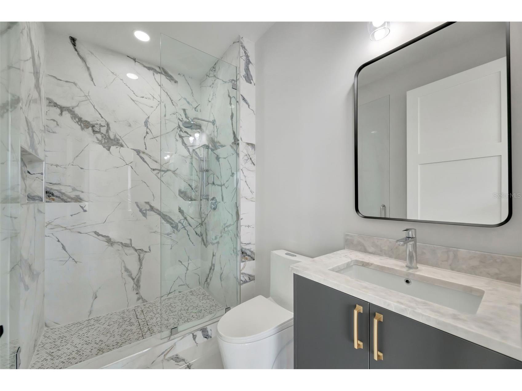 7176 S Shore Drive S Saint Petersburg FL 33707 TB8492040 image40