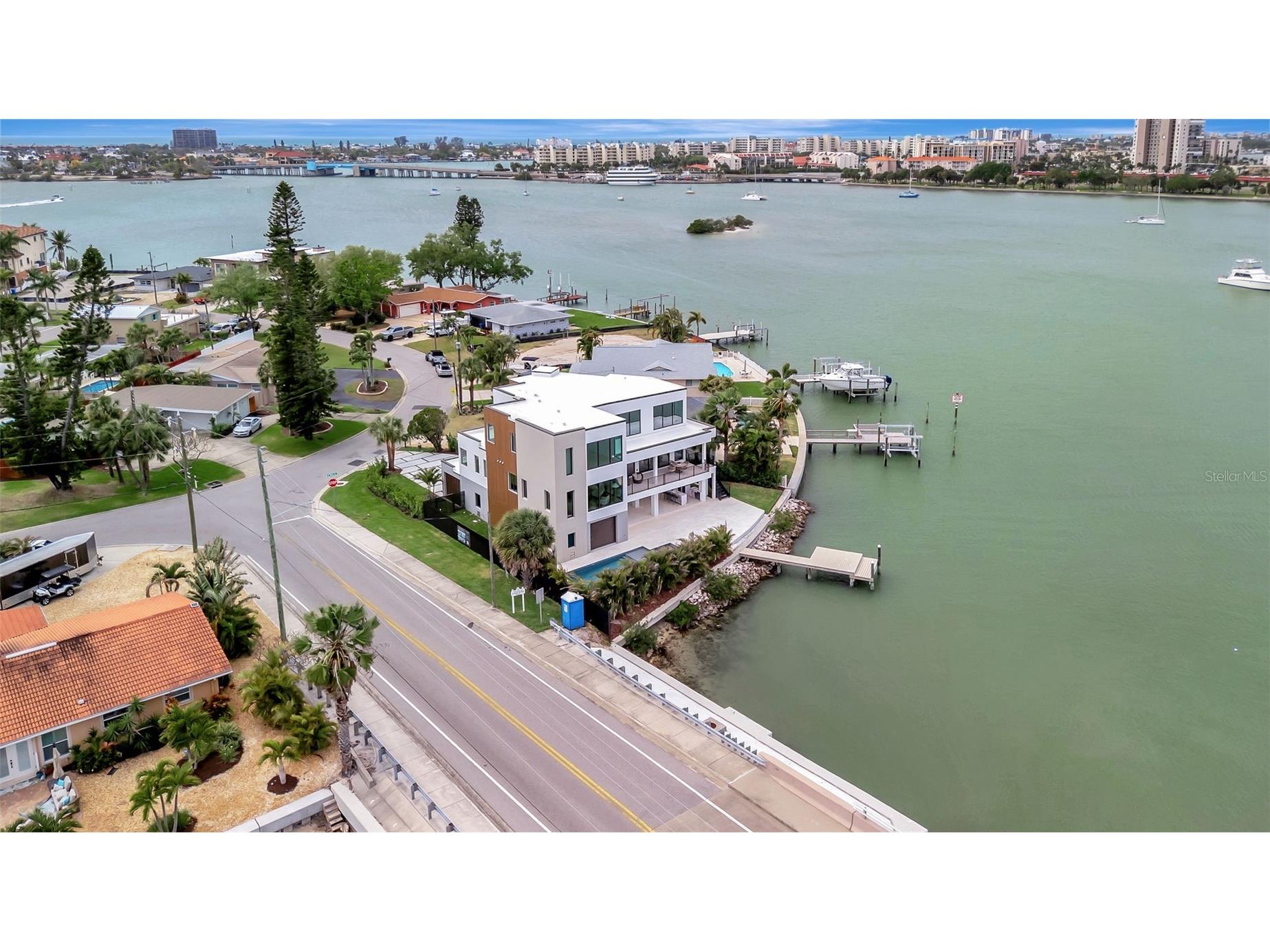7176 S Shore Drive S Saint Petersburg FL 33707 TB8492040 image67