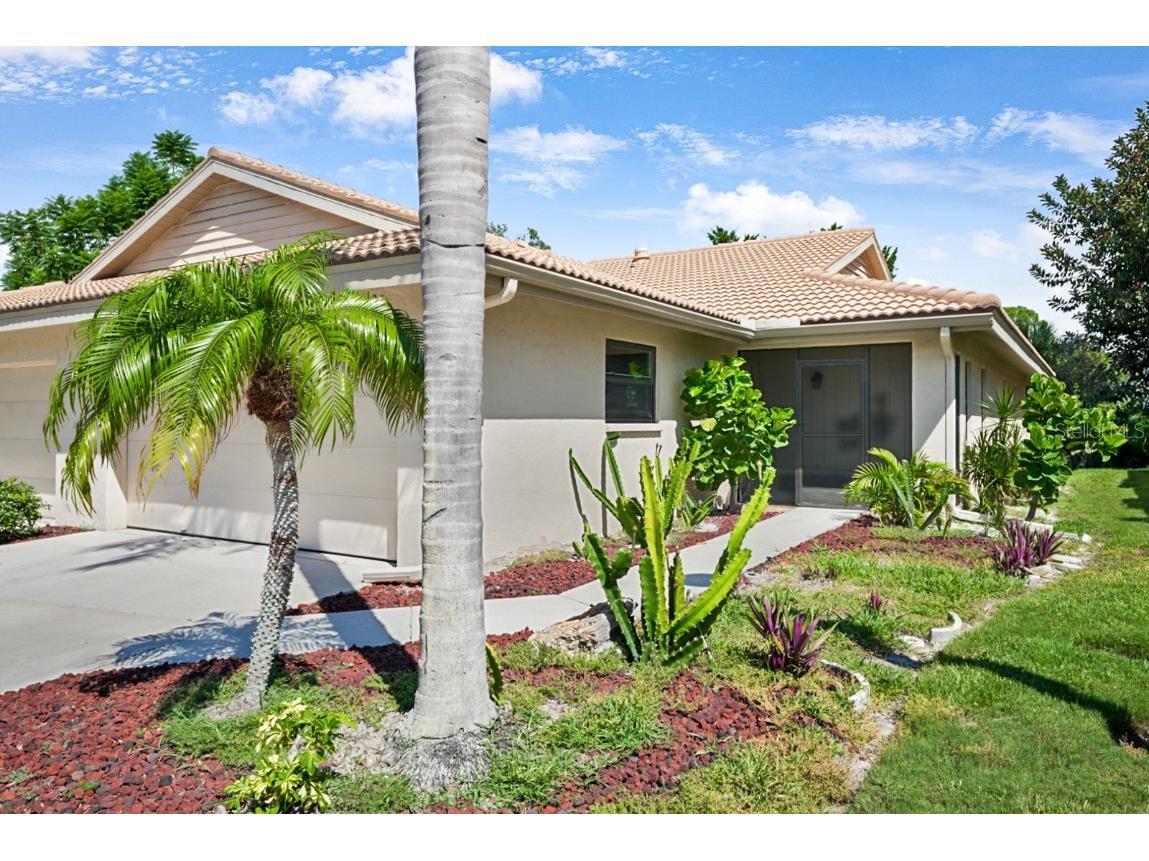 7177 N Wood Creek Drive NW #7 Sarasota FL 34231 A4617015 image1