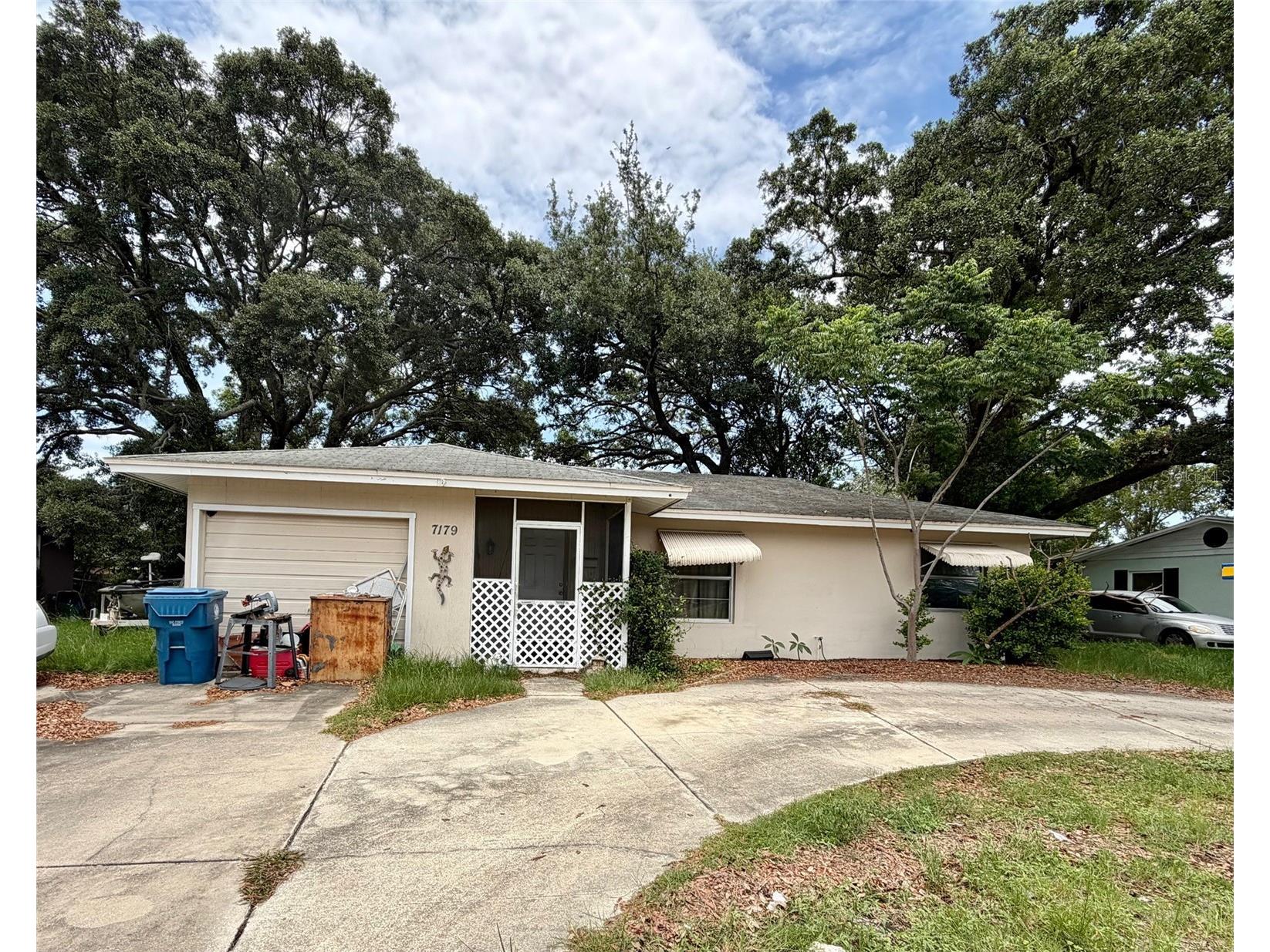 7179 Spring Hill Drive Spring Hill FL 34606 W7886233 image1