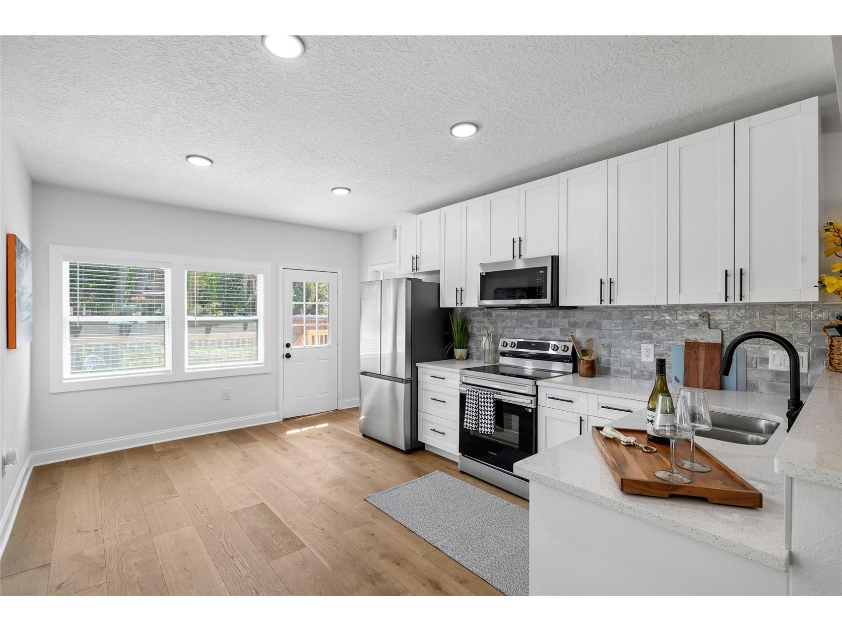 718 34th Avenue S Saint Petersburg FL 33705 TB8488243 image16