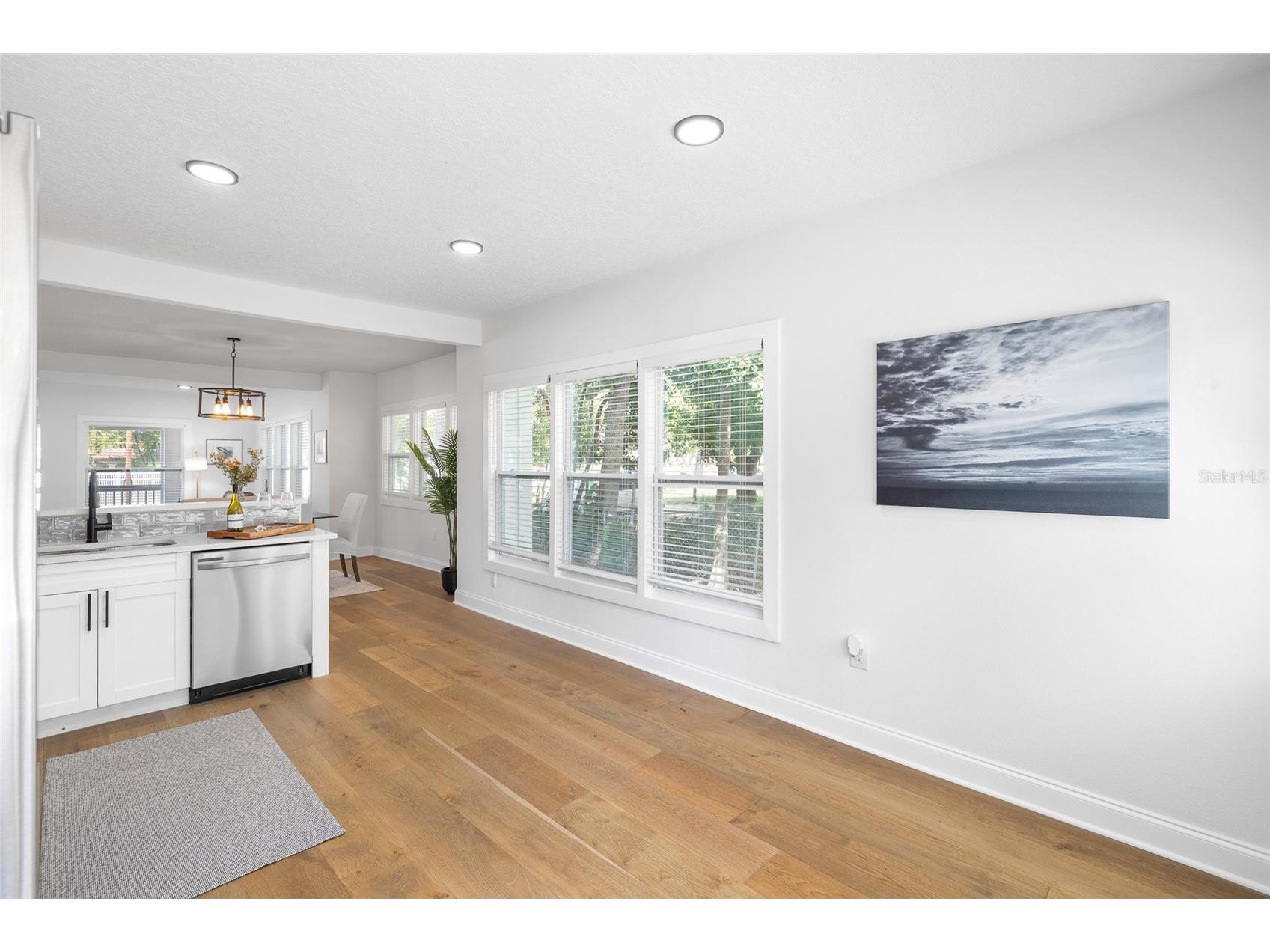 718 34th Avenue S Saint Petersburg FL 33705 TB8488243 image18