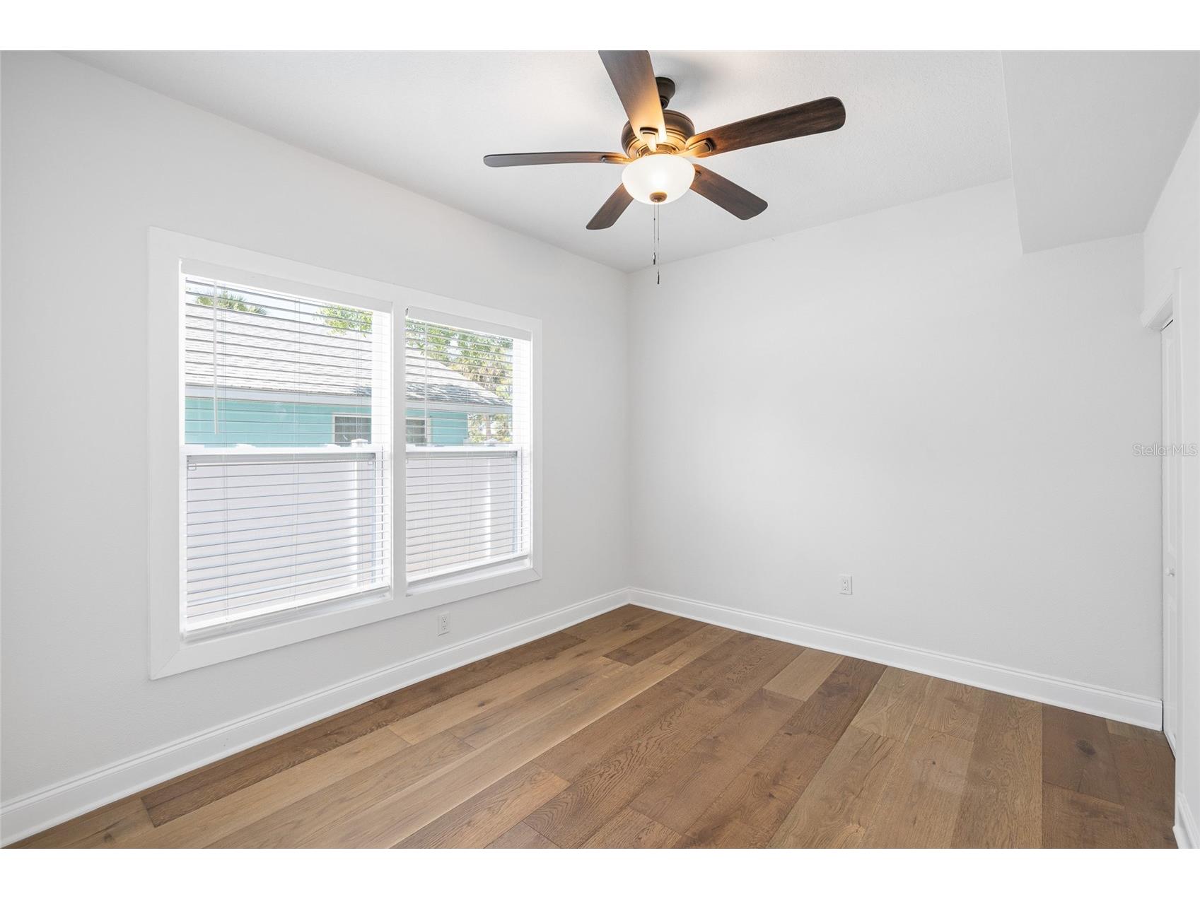 718 34th Avenue S Saint Petersburg FL 33705 TB8488243 image21
