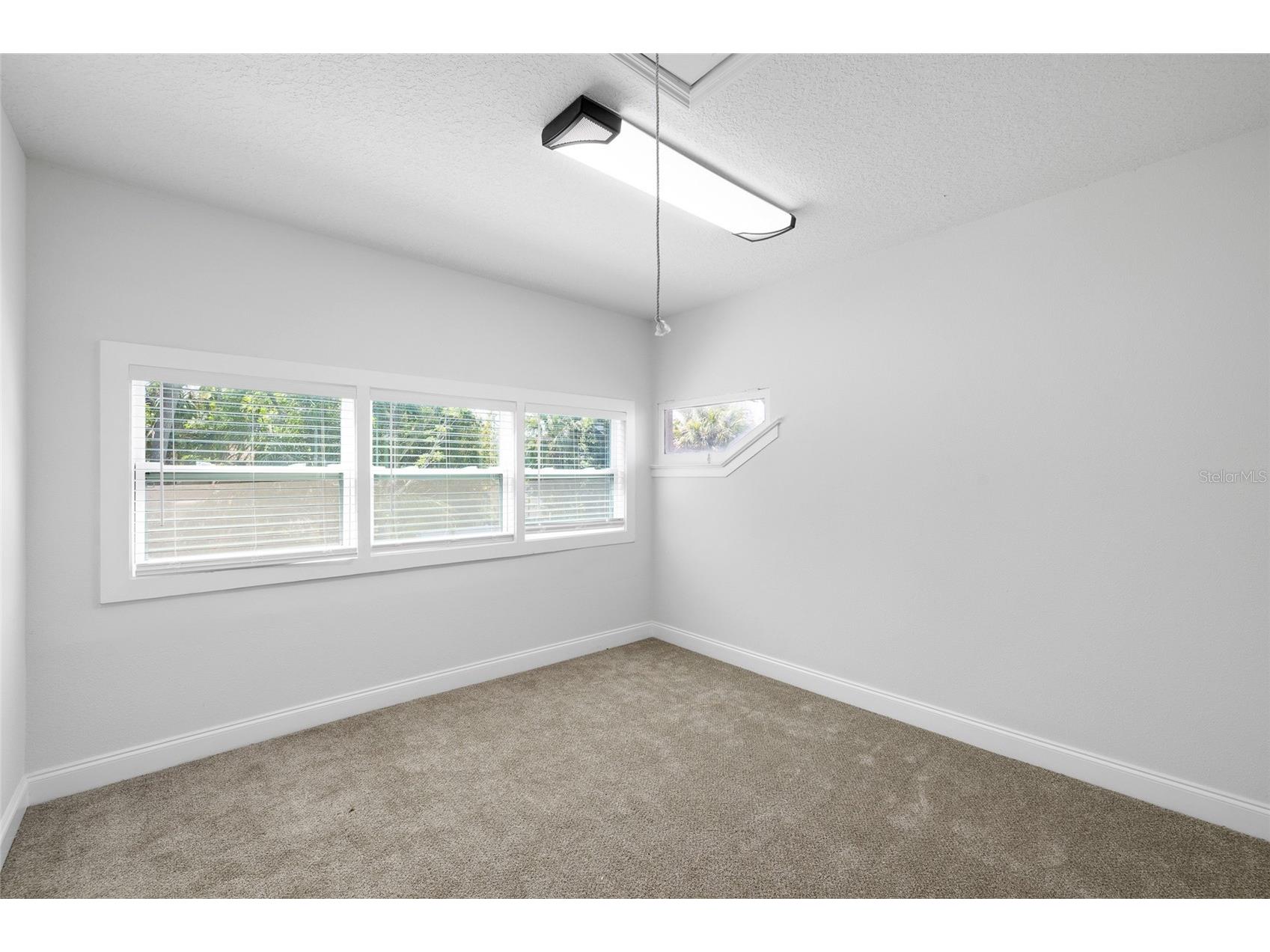718 34th Avenue S Saint Petersburg FL 33705 TB8488243 image31