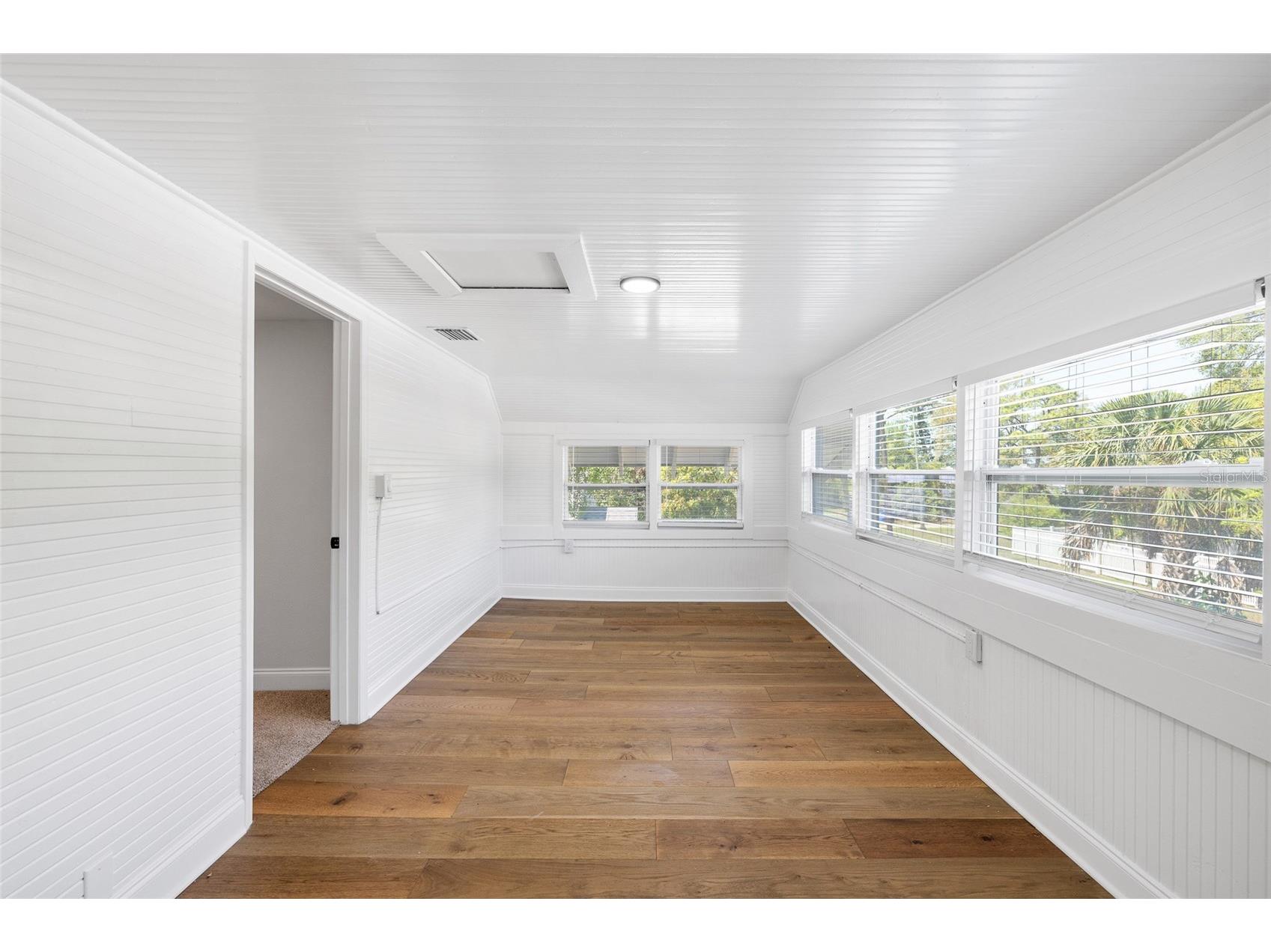 718 34th Avenue S Saint Petersburg FL 33705 TB8488243 image38
