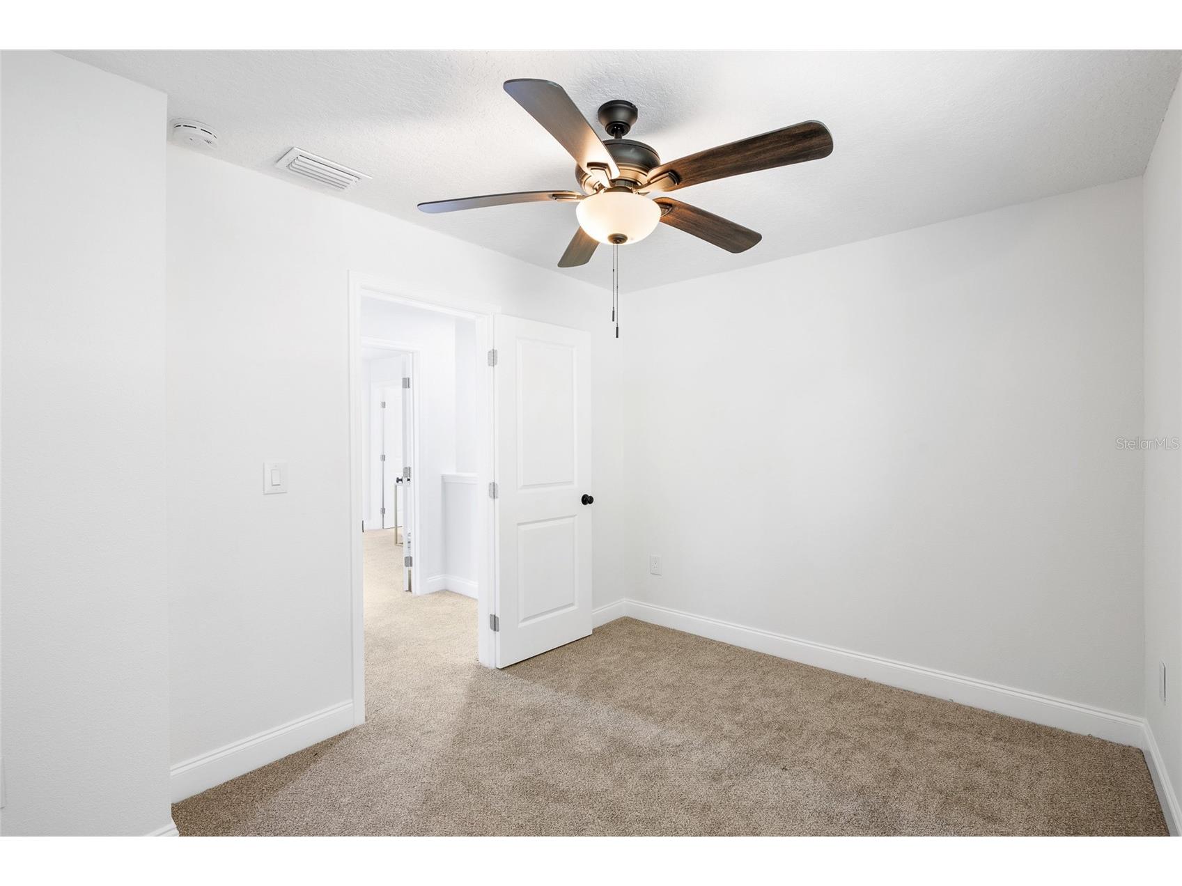 718 34th Avenue S Saint Petersburg FL 33705 TB8488243 image43