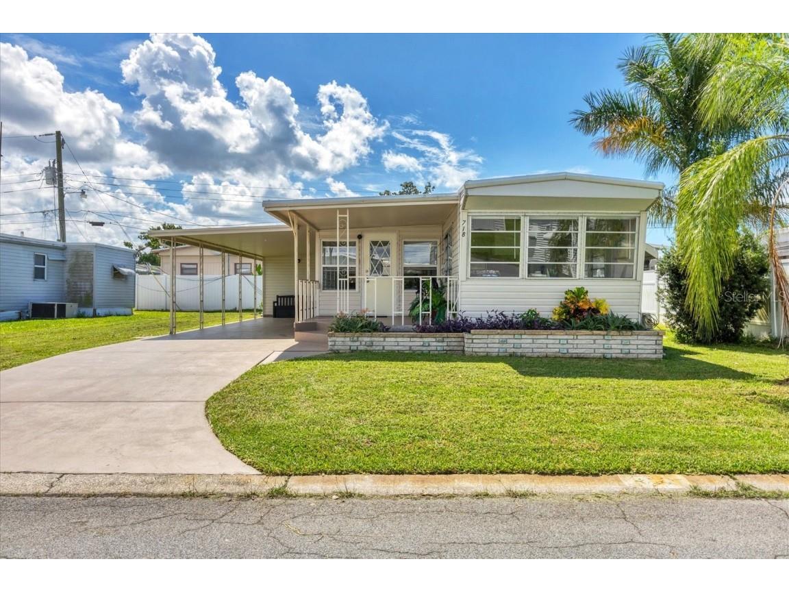 718 50th Avenue Drive W Bradenton FL 34207 A4625184 image1