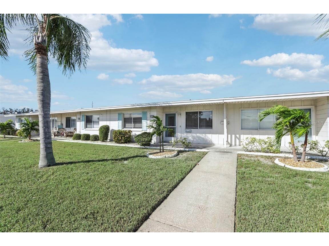 718 Augusta Drive Sun City Center FL 33573 TB8313153 image1