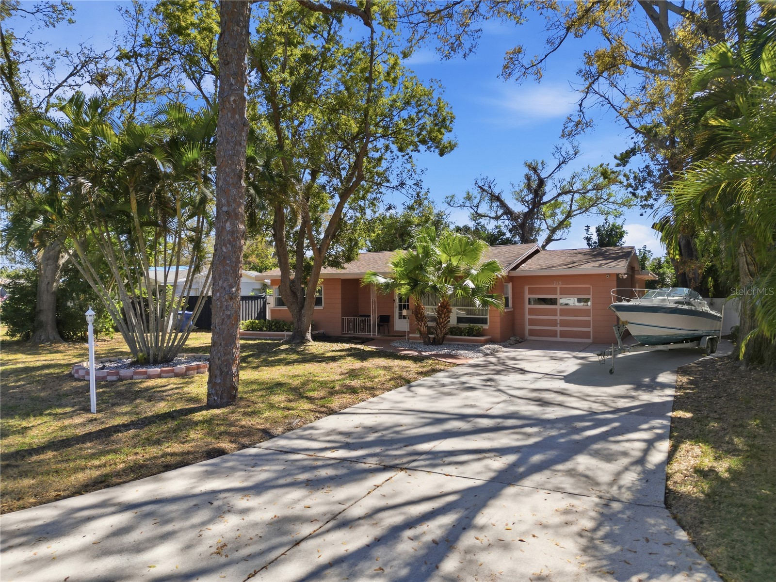 718 Bay Vista Boulevard S Saint Petersburg FL 33705 TB8478722 image1