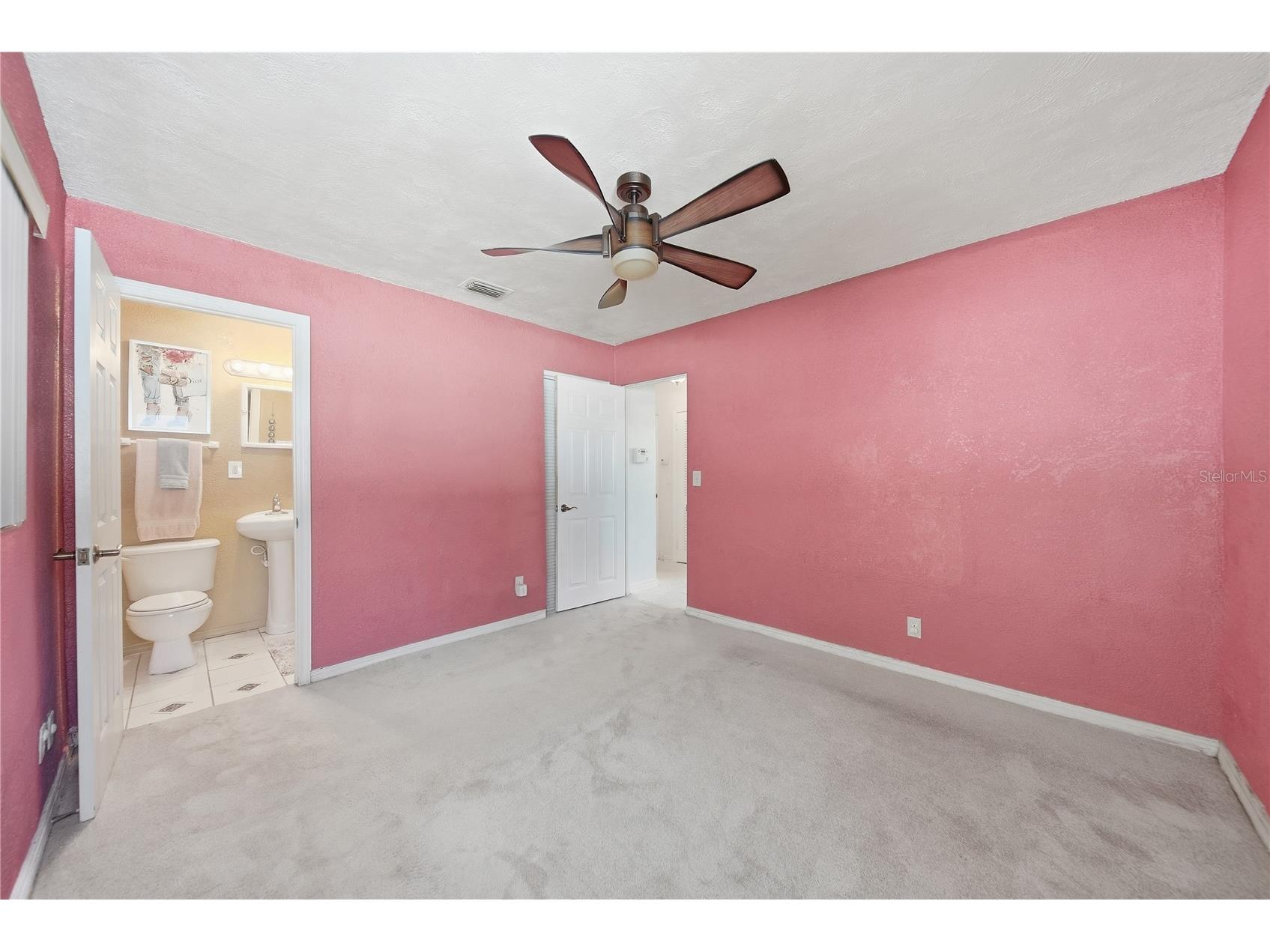 718 Bay Vista Boulevard S Saint Petersburg FL 33705 TB8478722 image21