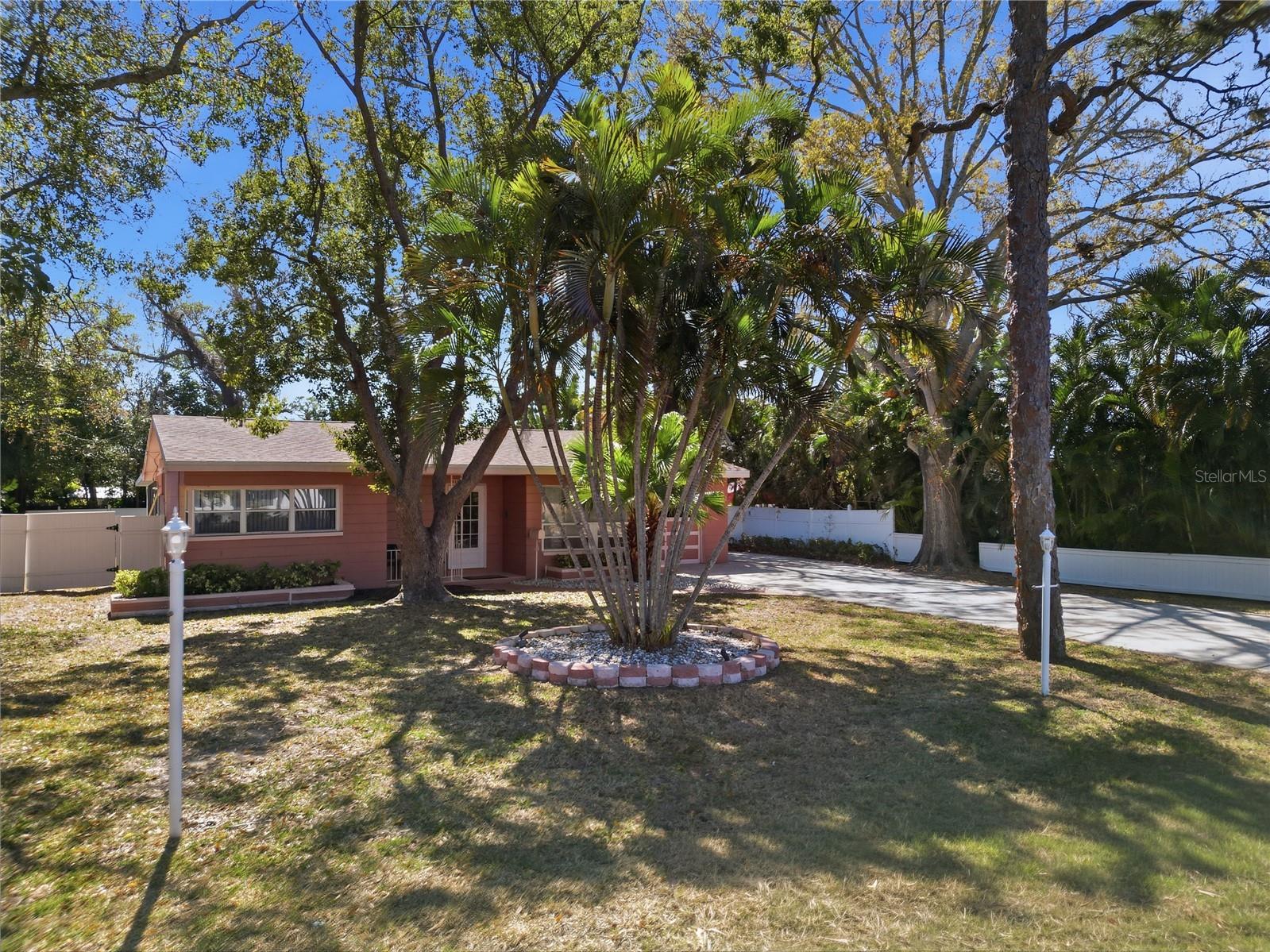 718 Bay Vista Boulevard S Saint Petersburg FL 33705 TB8478722 image4