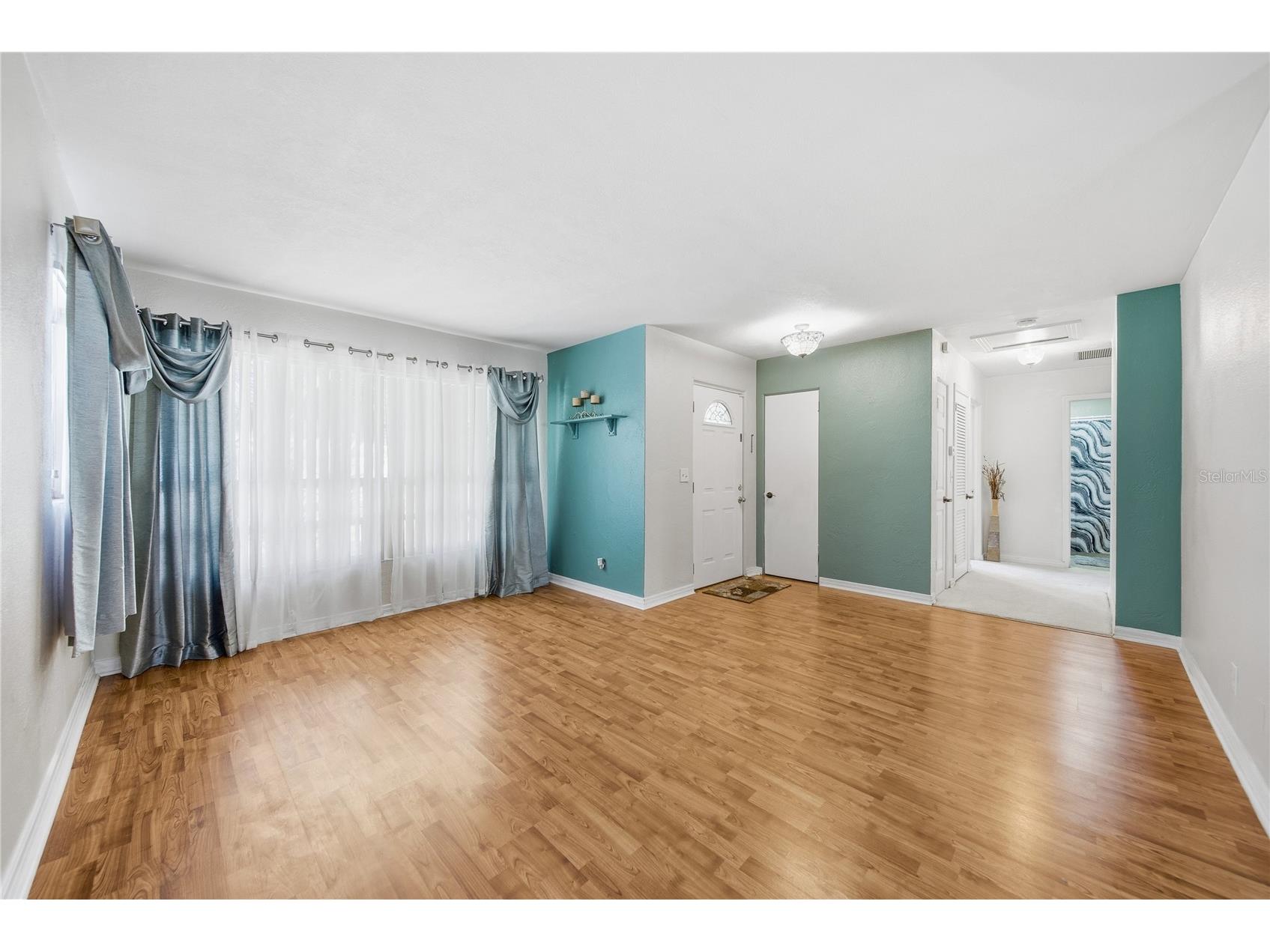 718 Bay Vista Boulevard S Saint Petersburg FL 33705 TB8478722 image7