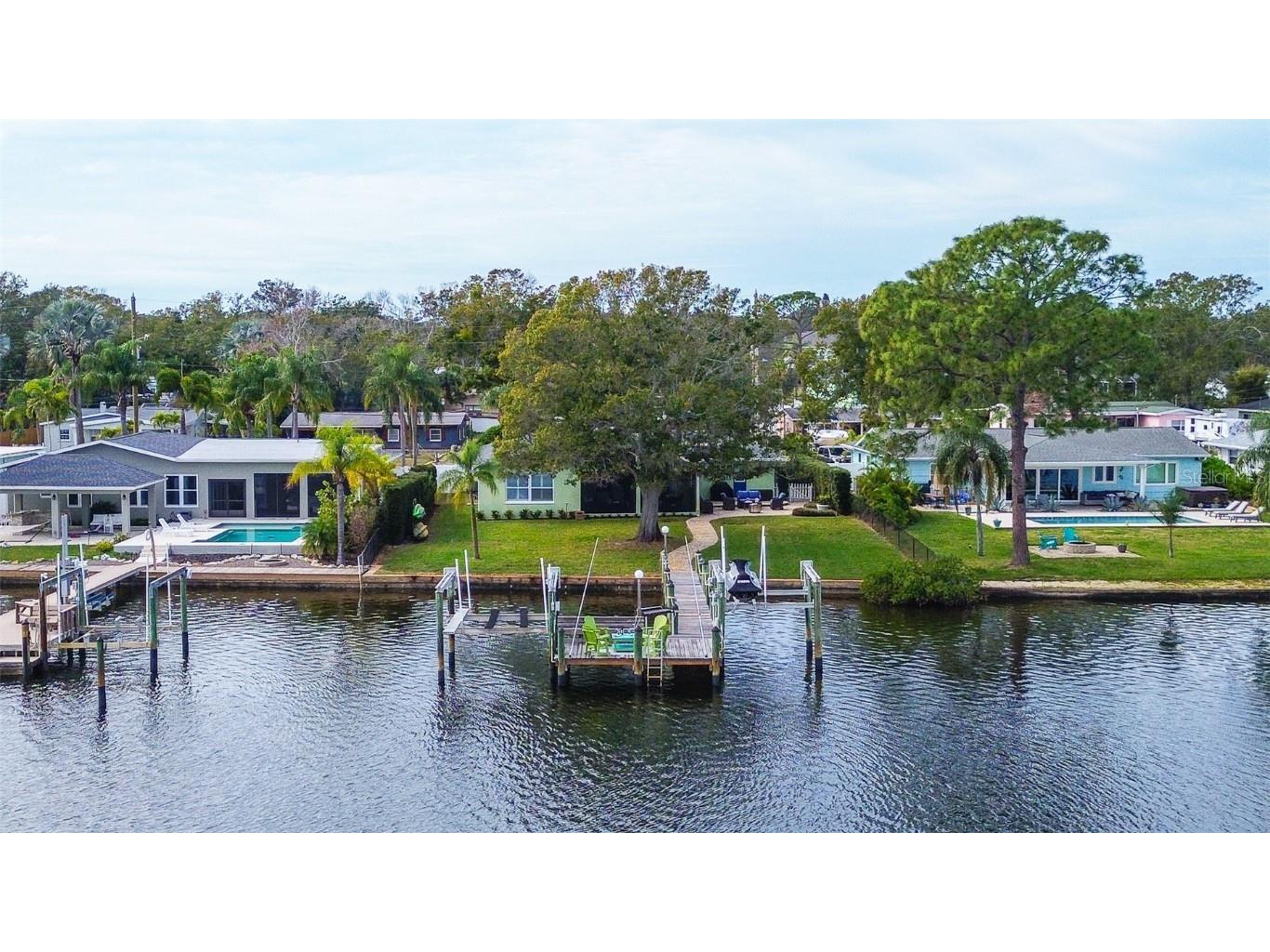 718 Bayshore Drive Tarpon Springs FL 34689 W7881762 image4