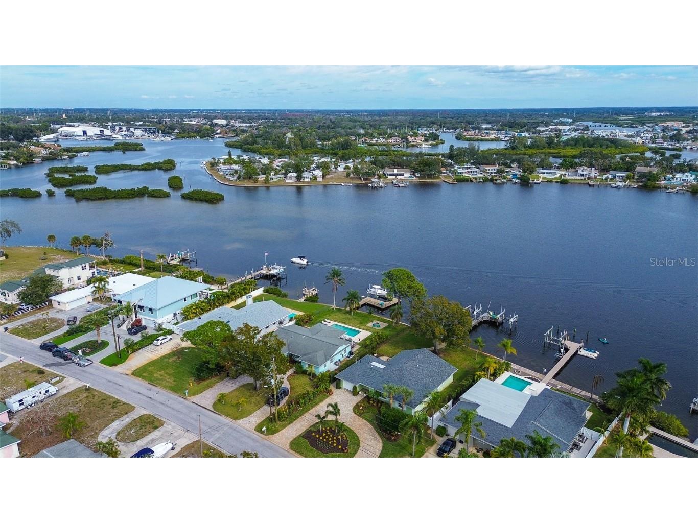 718 Bayshore Drive Tarpon Springs FL 34689 W7881762 image40