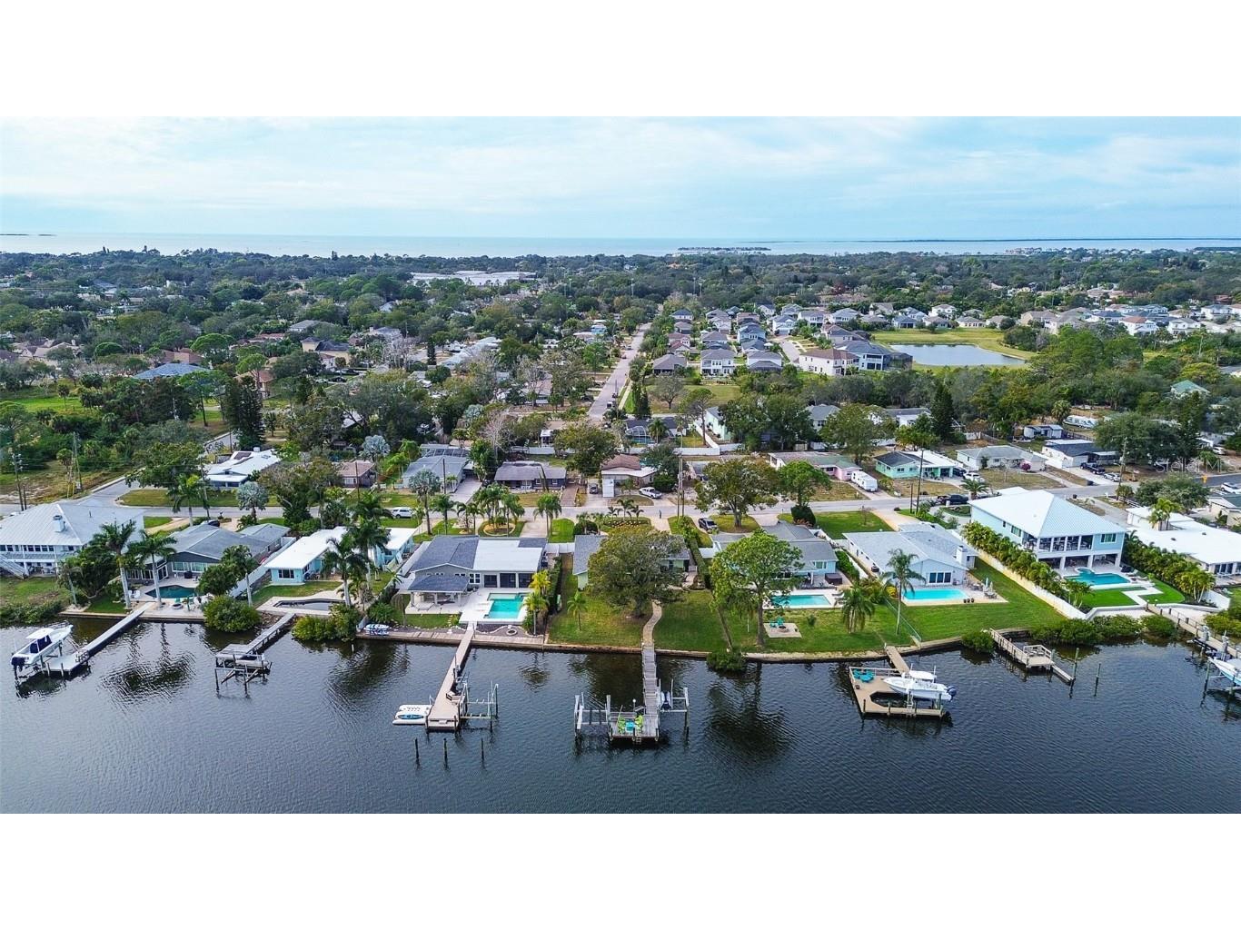 718 Bayshore Drive Tarpon Springs FL 34689 W7881762 image41
