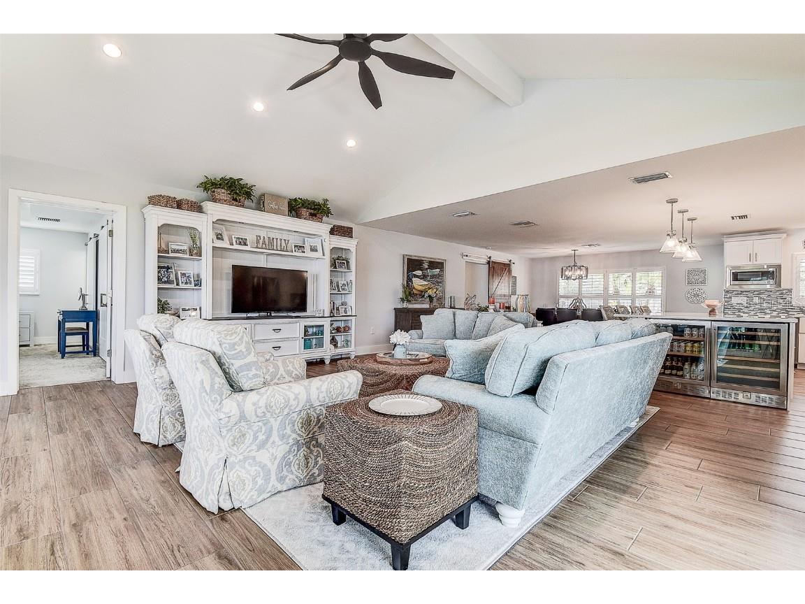 718 Bayshore Drive Tarpon Springs FL 34689 W7881762 image6