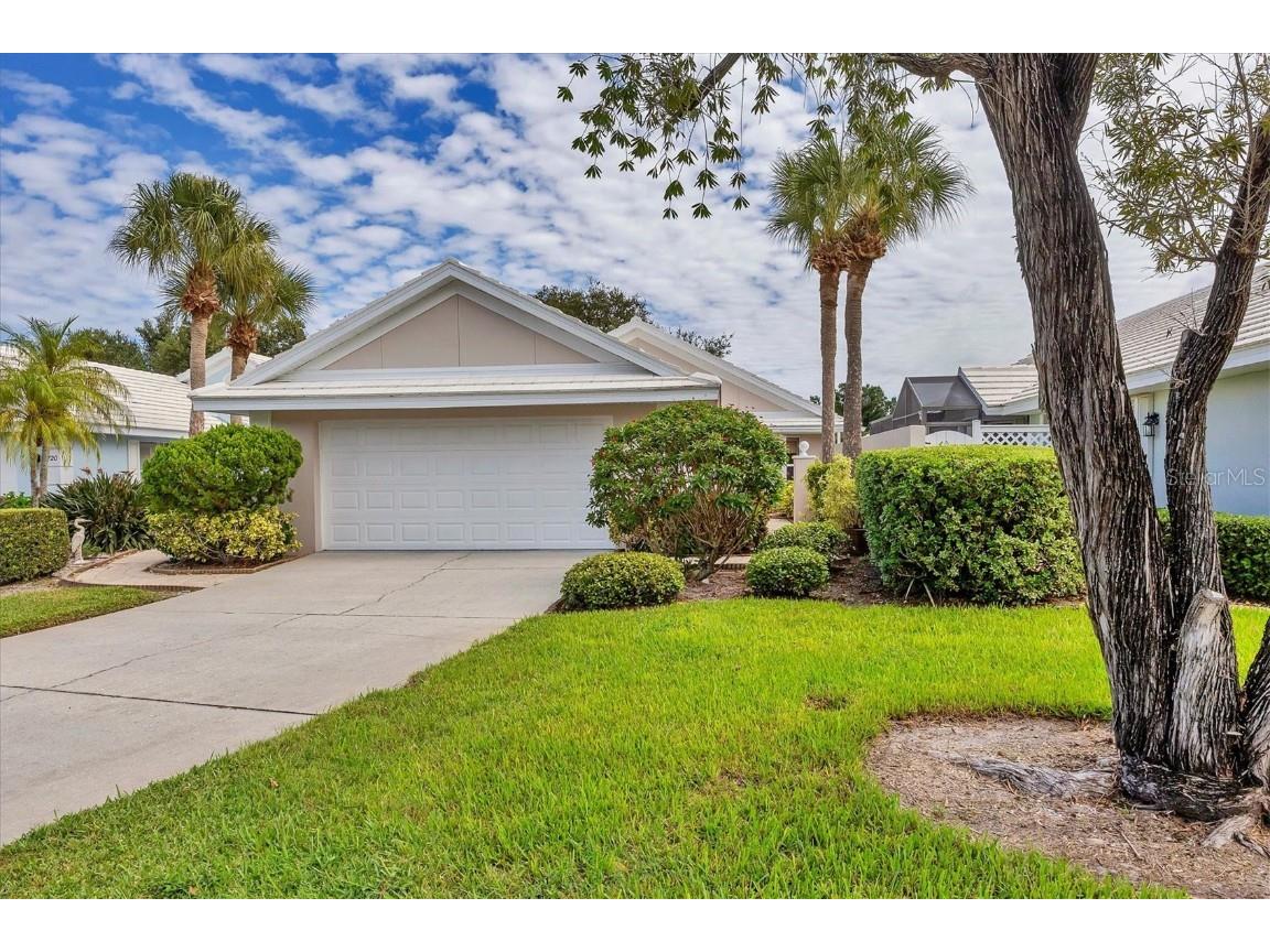 718 Brightside Crescent Drive #10 Venice FL 34293 N6140935 image1