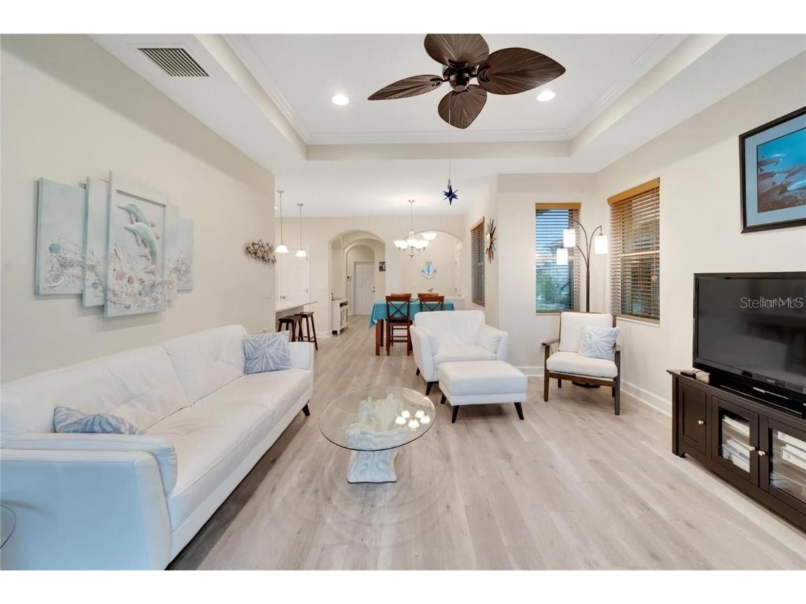 718 Chipper Drive Sun City Center FL 33573 TB8447557 image11