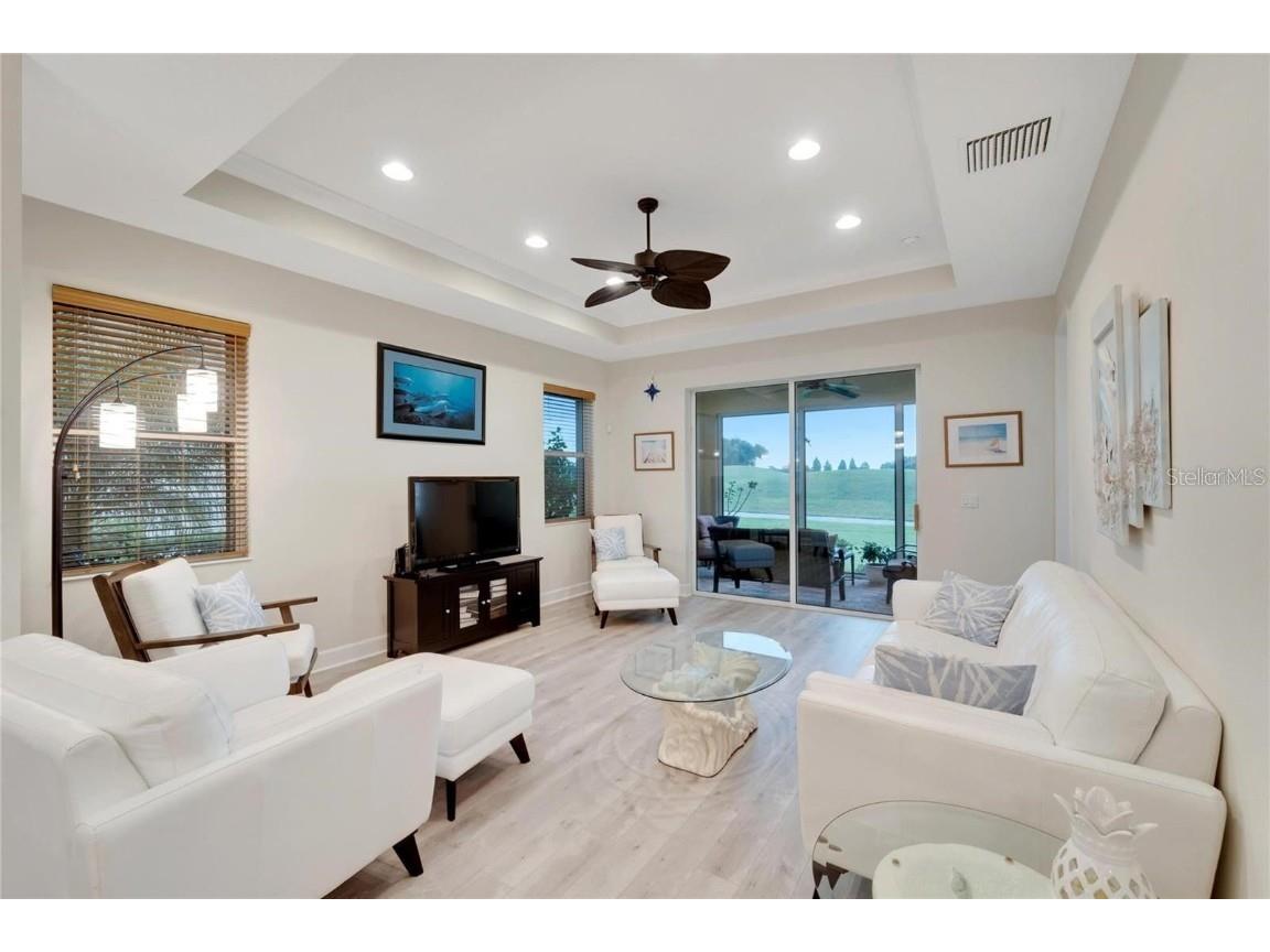 718 Chipper Drive Sun City Center FL 33573 TB8447557 image9