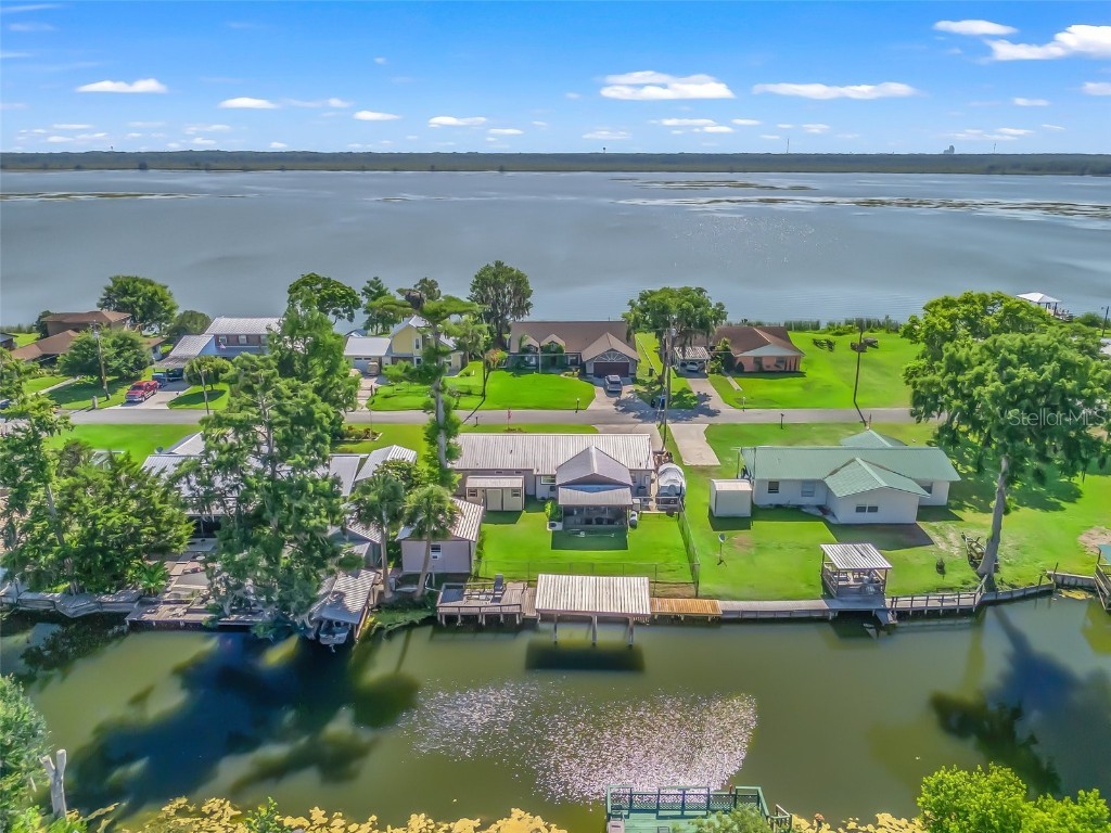 718 Cr 467 Lake Panasoffkee FL 33538 - BLUEGILL CANAL TB8389088 image1